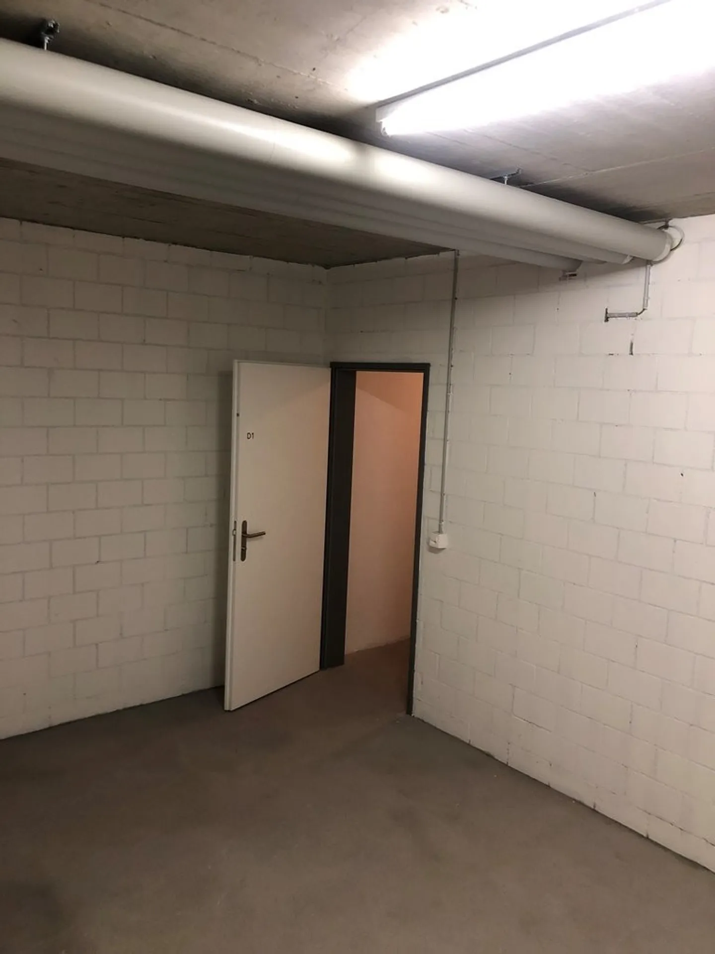 Deposit - Photo 3 of 3