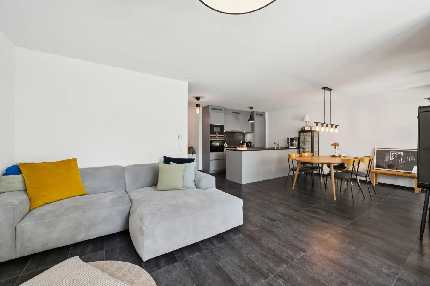 Modernes 5.5-Zimmer-Reihenmittelhaus in Seenähe - Ihr neues Zuhause in Sugiez - Photo 4 sur 14