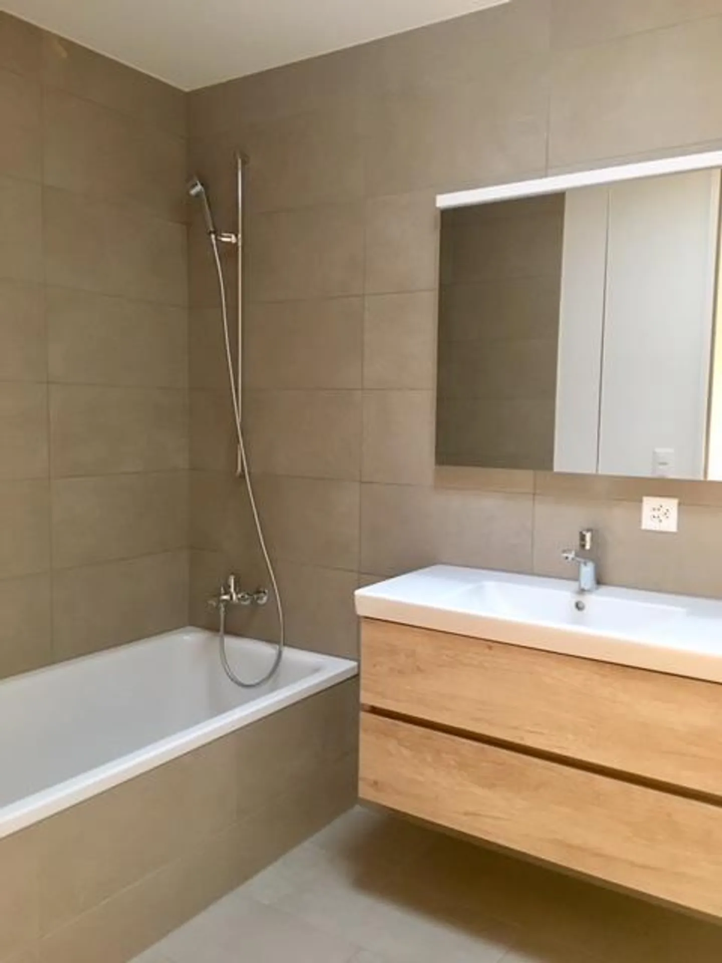 Bright quiet 2.5 room apartment directly at Sursee train station - Photo 6 of 15