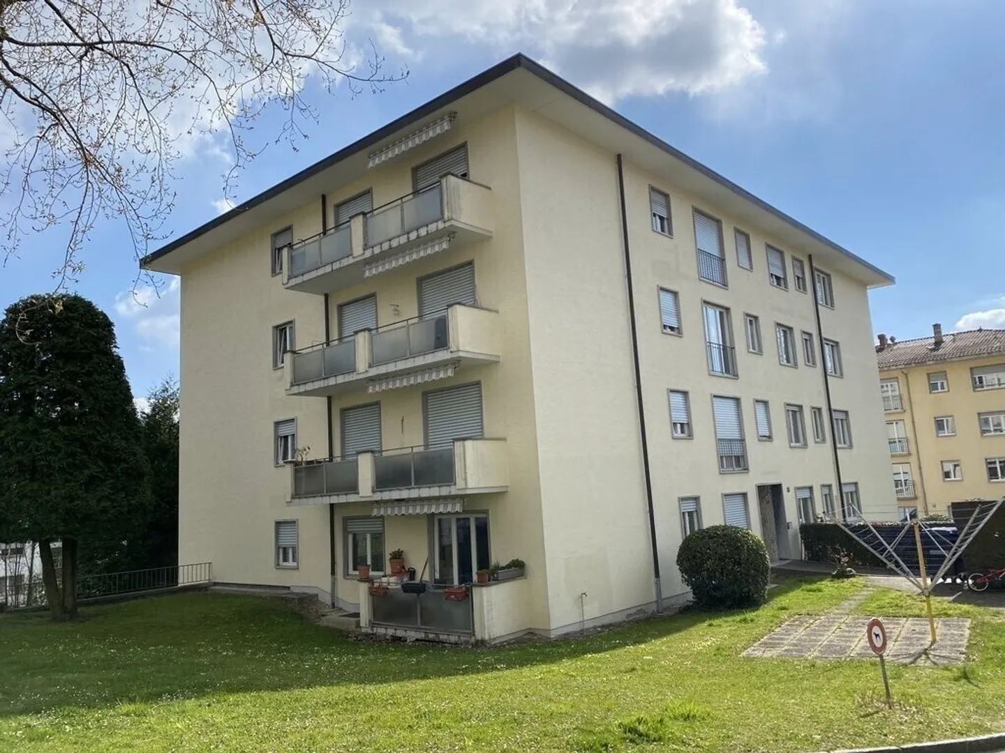 Move in! Beautiful apartment two steps from the center of Prilly! - Photo 1 of 5