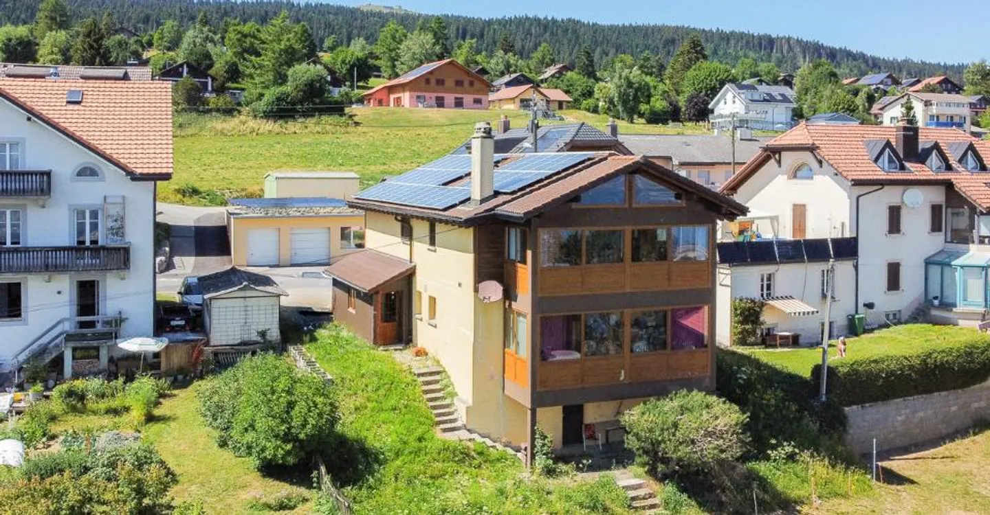 Duplex Charmant avec Panneaux Solaires - Photo 1 sur 12