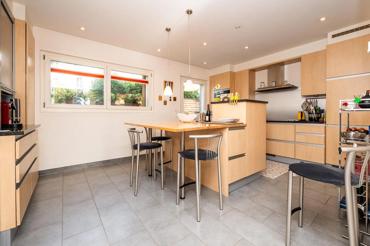 Charmante villa avec jardin - Photo 7 sur 13