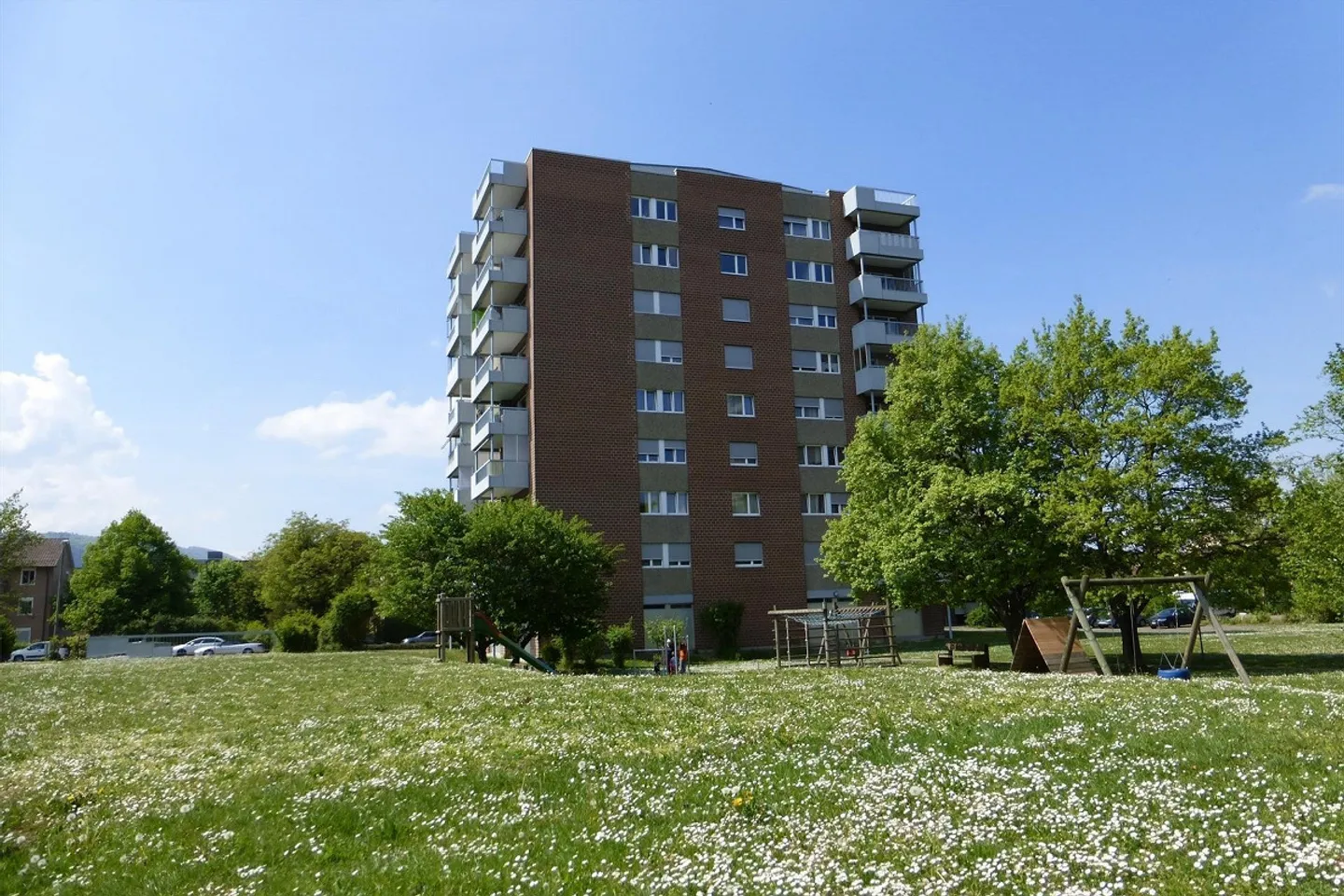 Charmante Wohnung in Aesch - Foto 1 von 10