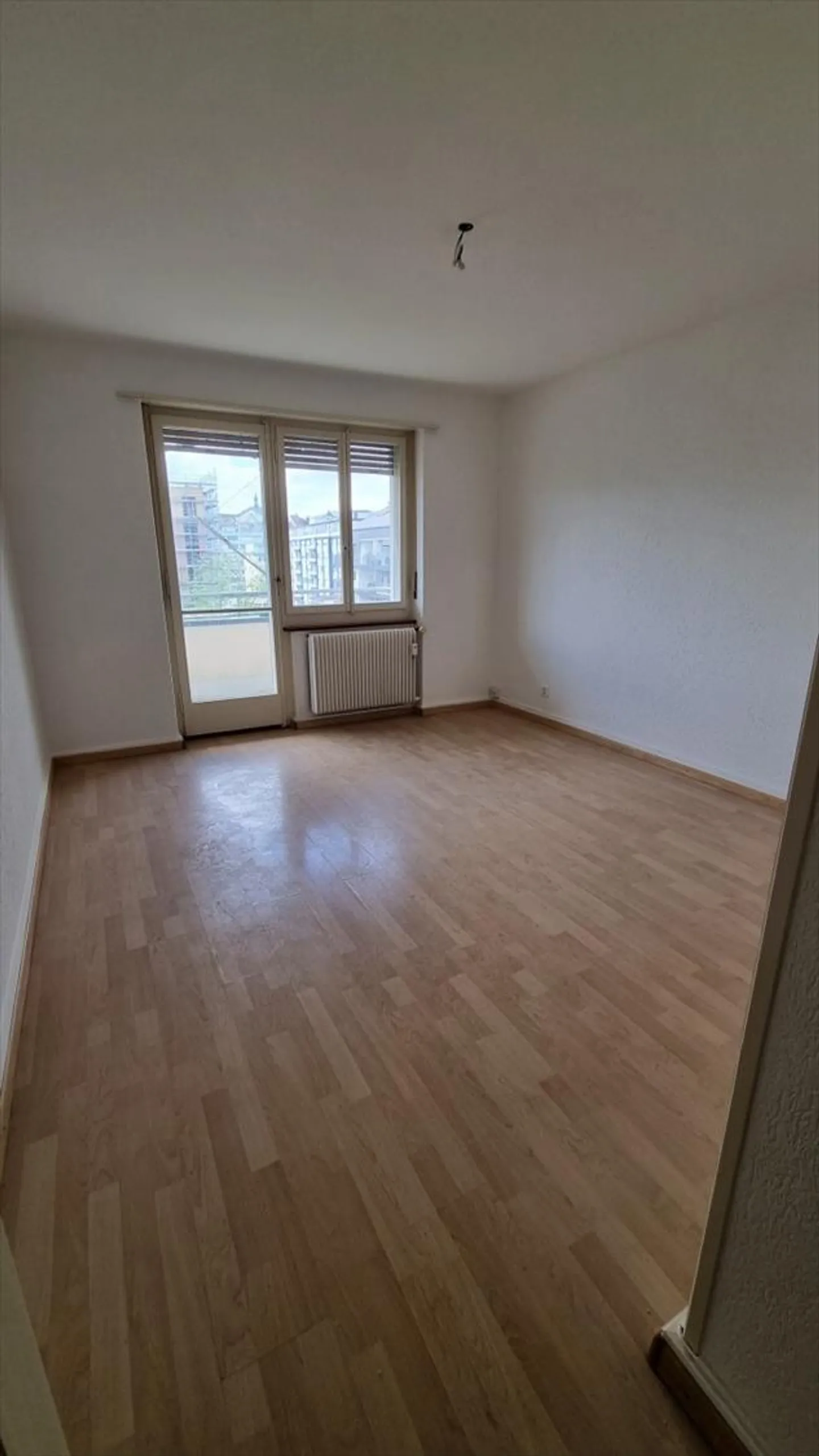 1.5 Room Apartment - Photo 2 of 12