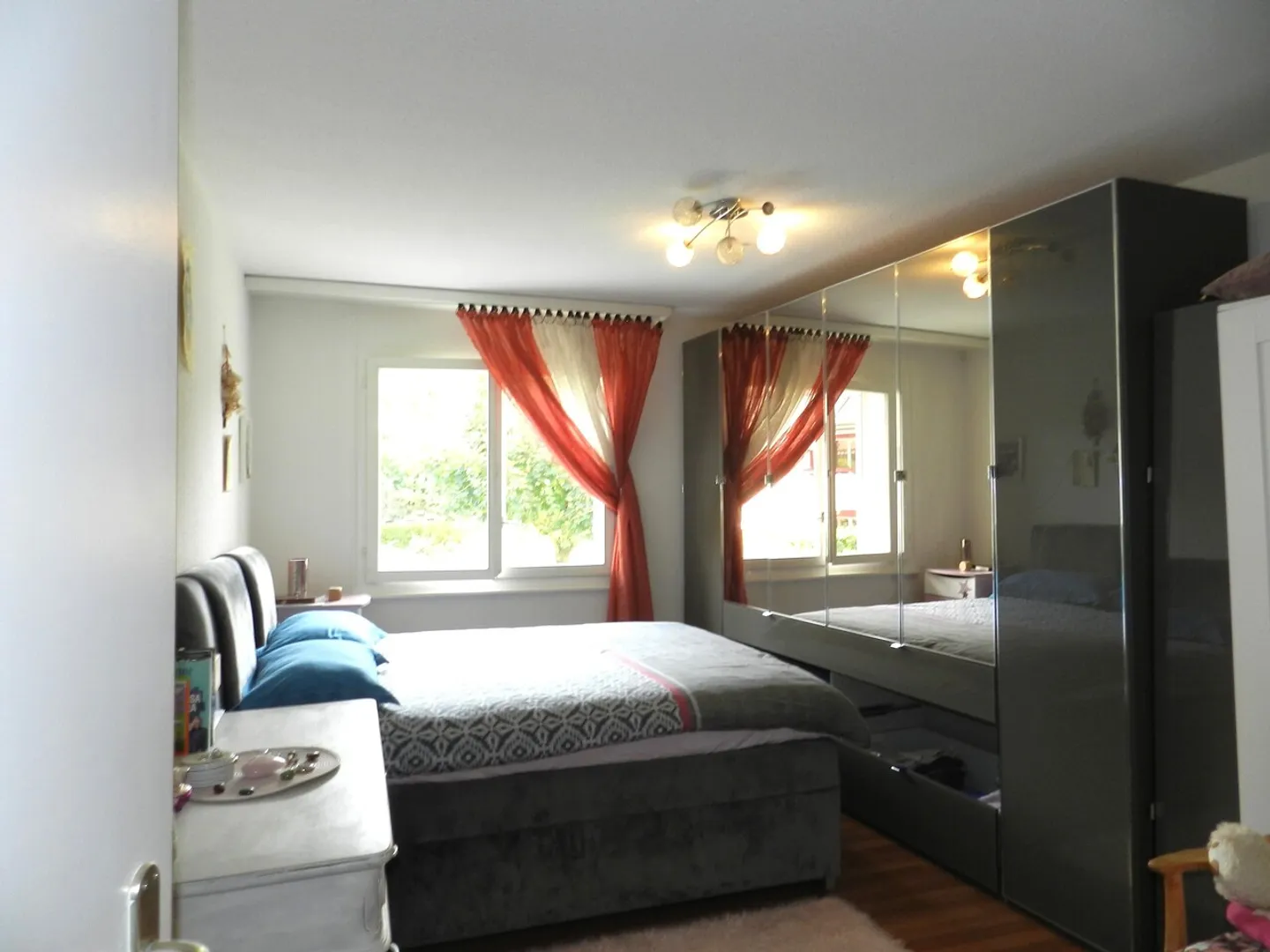 Charming 3.5-Room Apartment - Photo 5 of 15