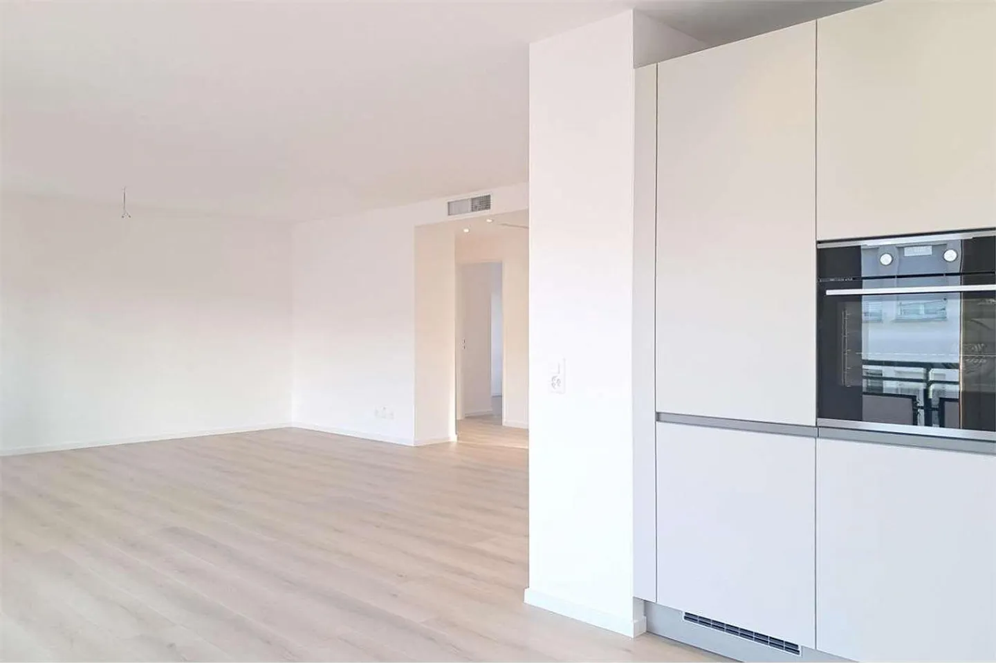 Lugano-Pregassona: renovated 5.5-room apartment with terraces - Photo 4 of 11