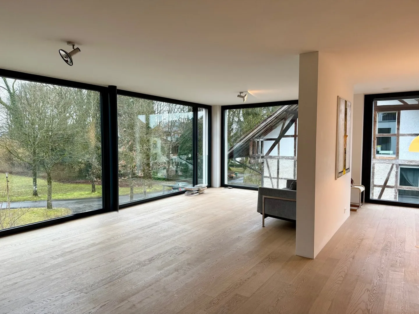 Ampio + moderno appartamento di 5.5 stanze al 2° piano con vista sul verde - Foto 9 di 11