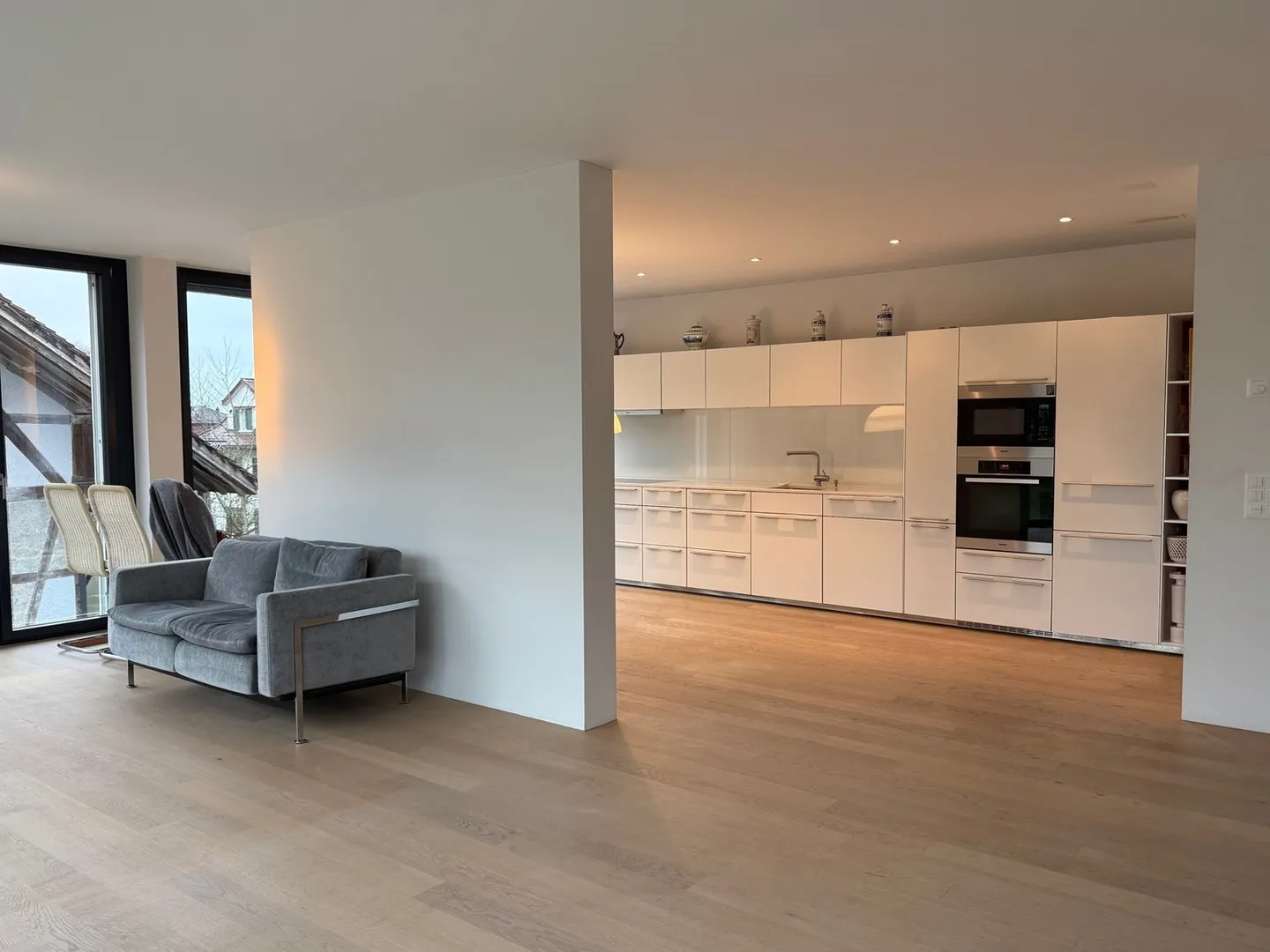 Ampio + moderno appartamento di 5.5 stanze al 2° piano con vista sul verde - Foto 10 di 11