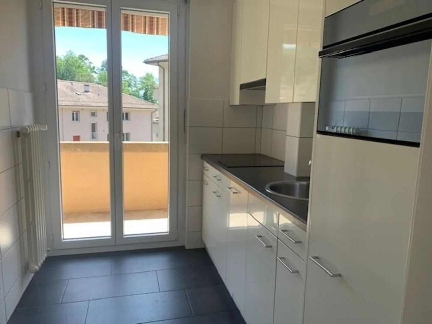 Schönes Studio in einem grünen Viertel - Foto 3 von 5