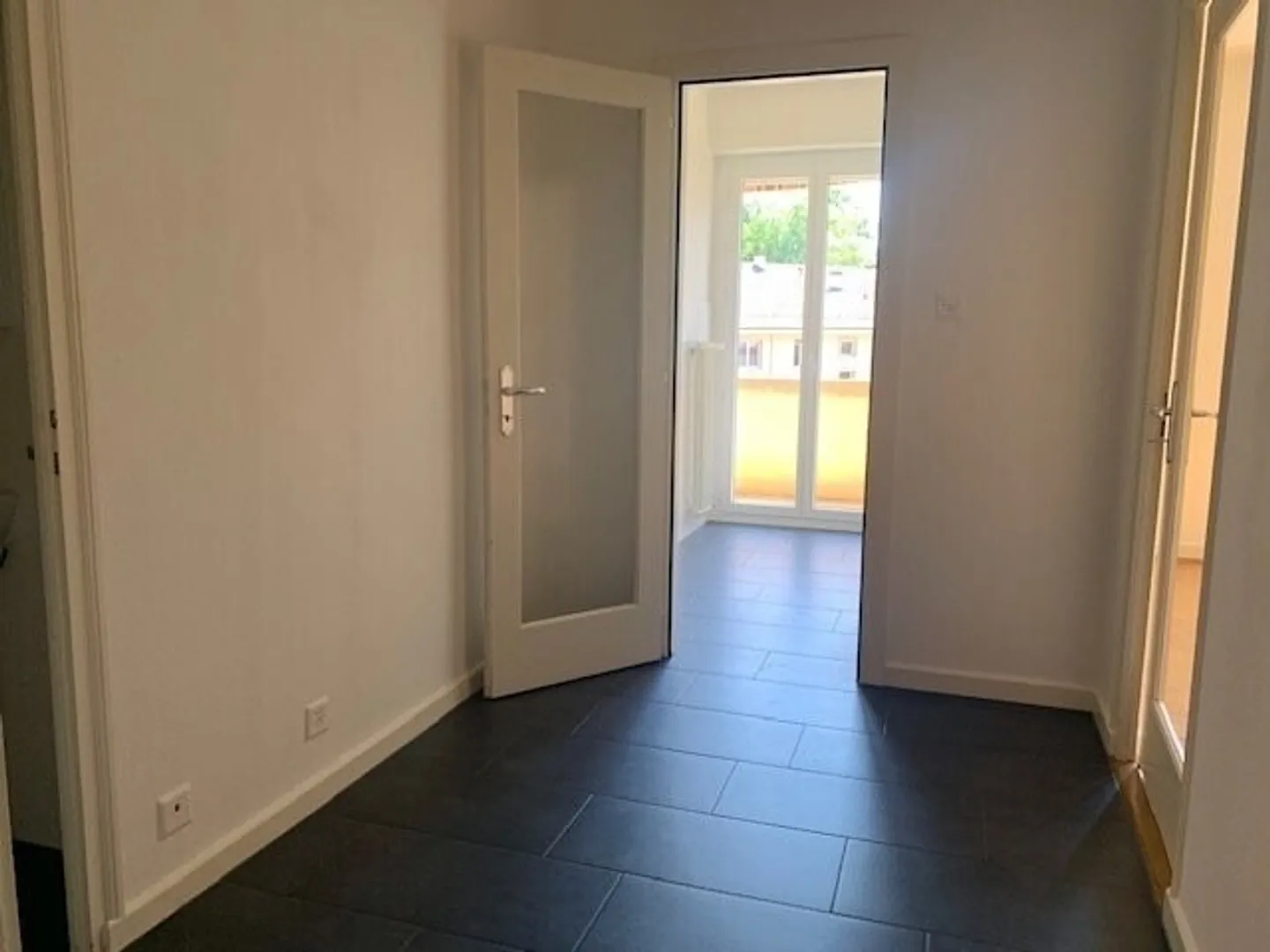Schönes Studio in einem grünen Viertel - Foto 2 von 5