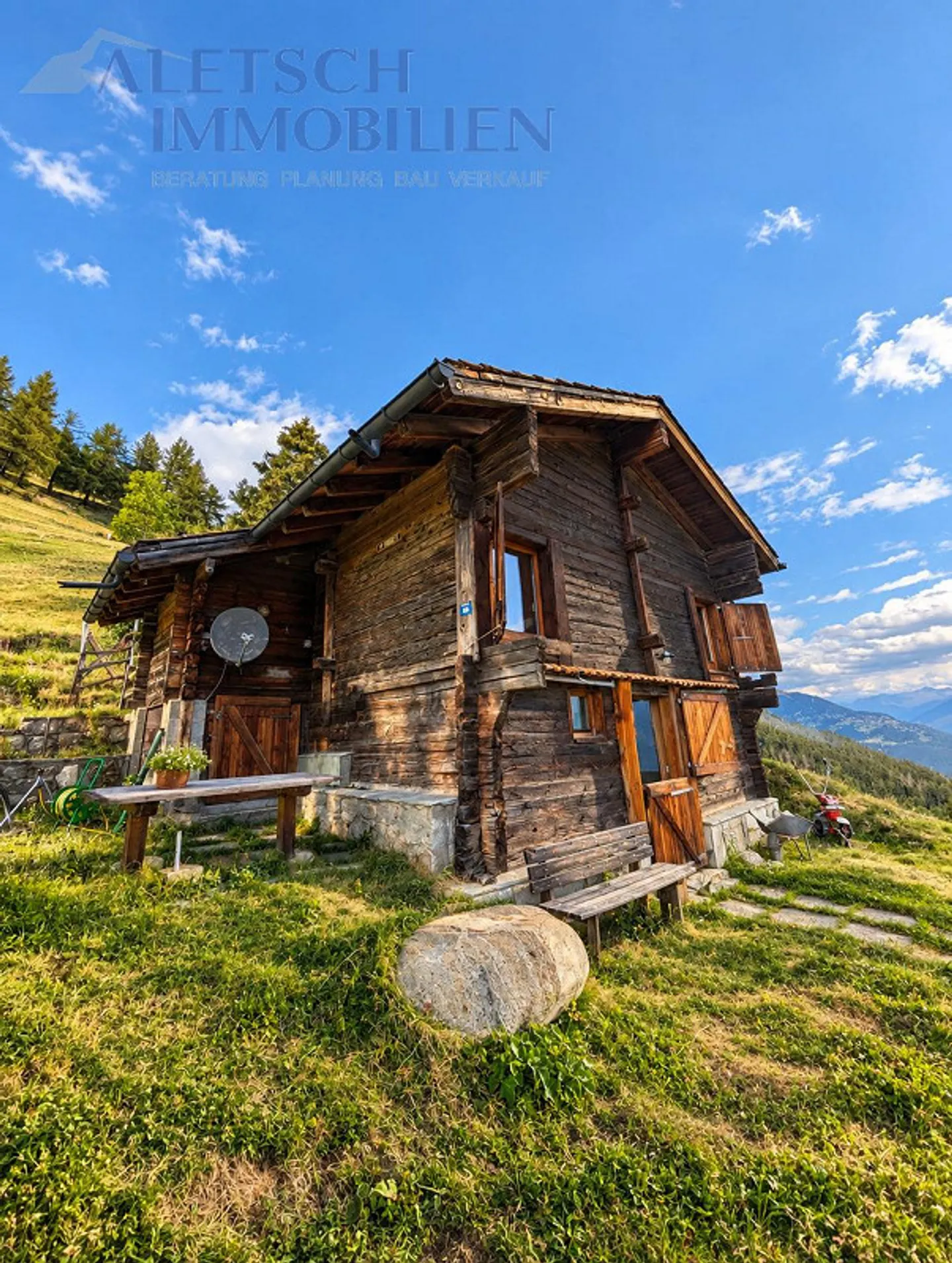 Charmantes Walliser Chalet - Foto 2 von 12
