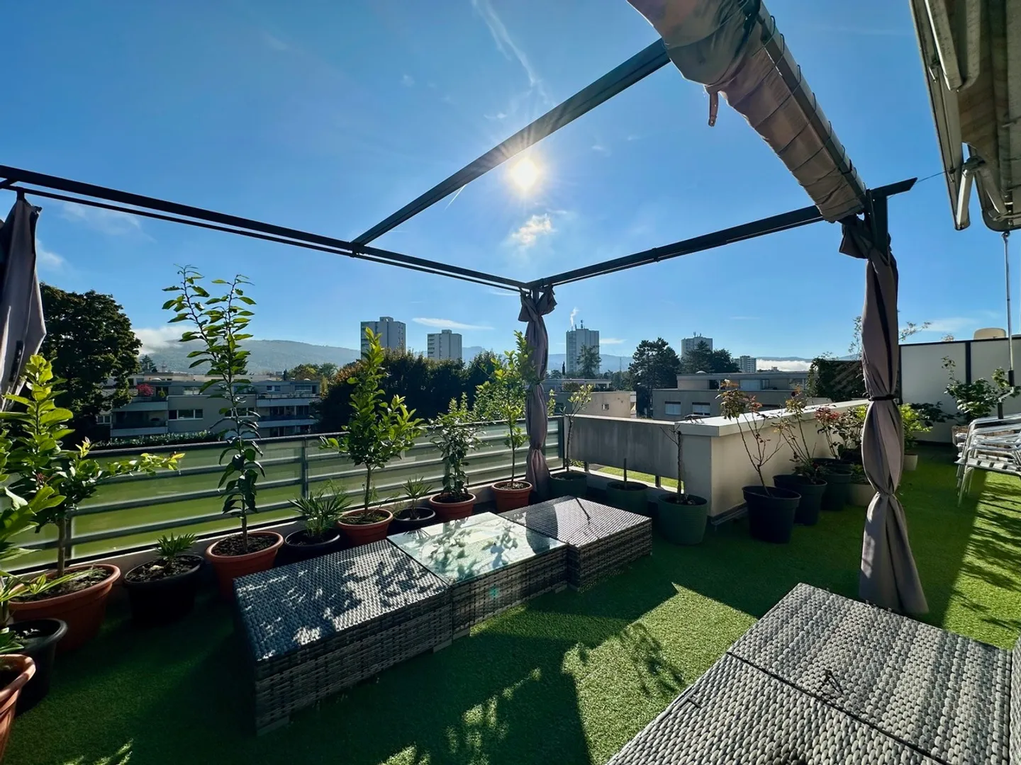 Modern penthouse apartment with large terrace and view - Photo 1 of 12