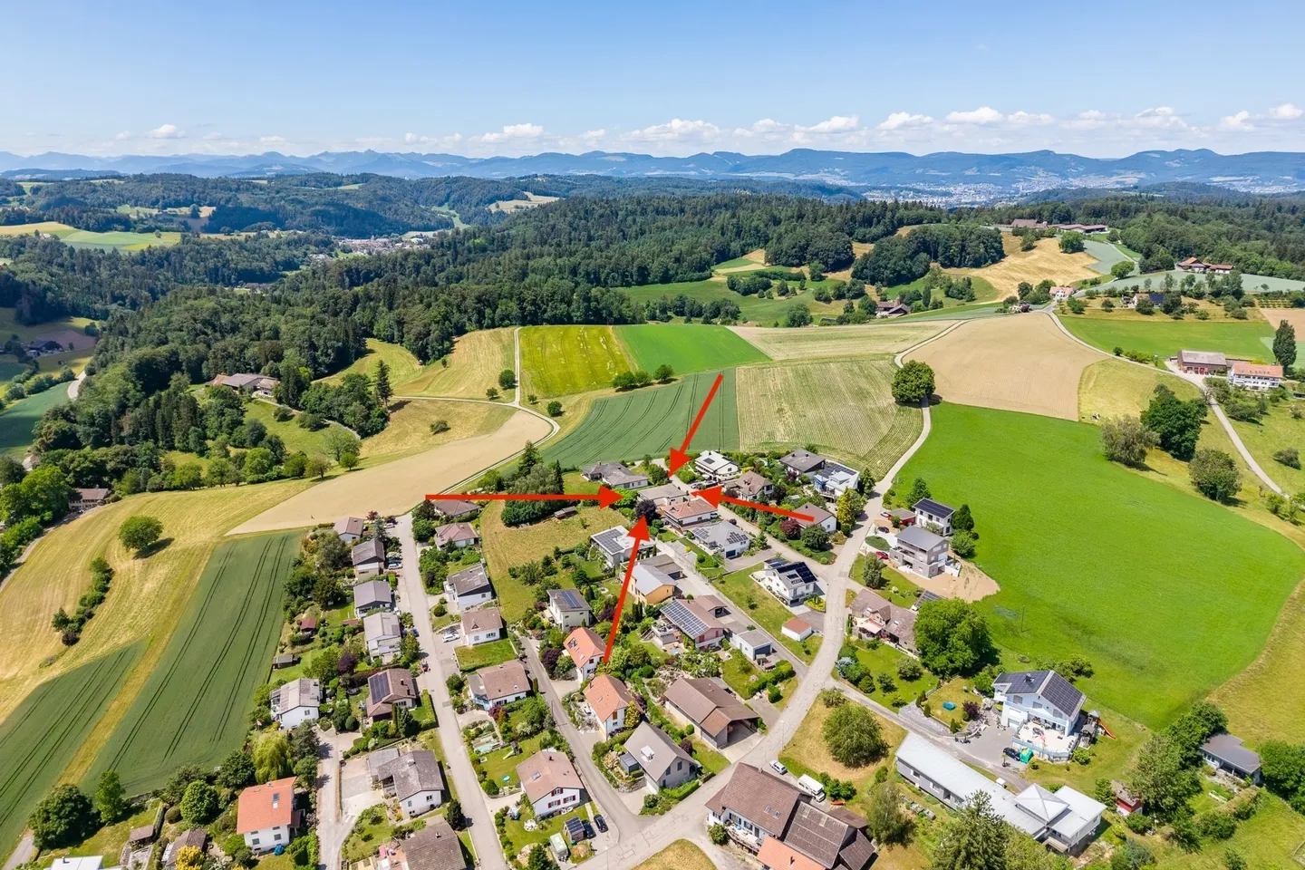 Great 5.5-room single-family house with breathtaking views - Photo 1 of 9