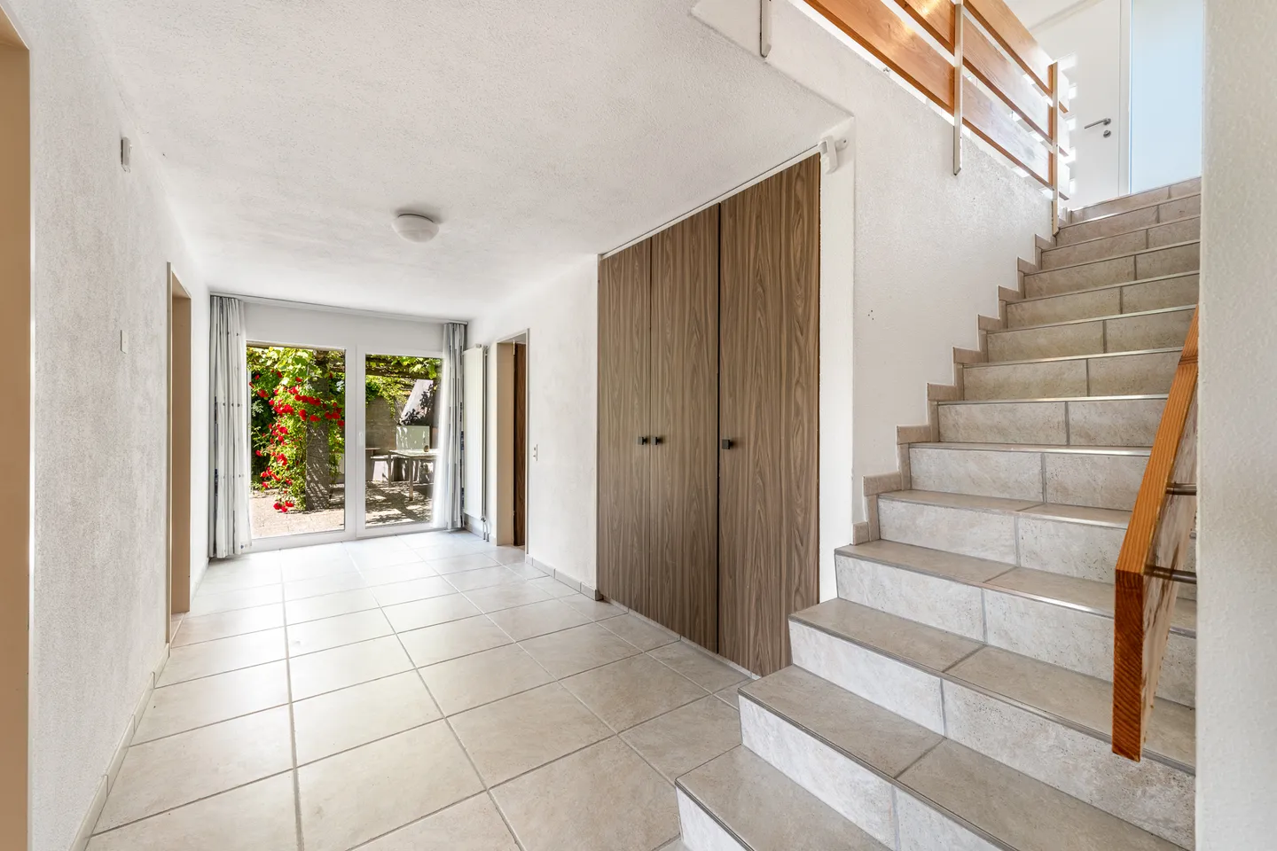 Great 5.5-room single-family house with breathtaking views - Photo 6 of 9