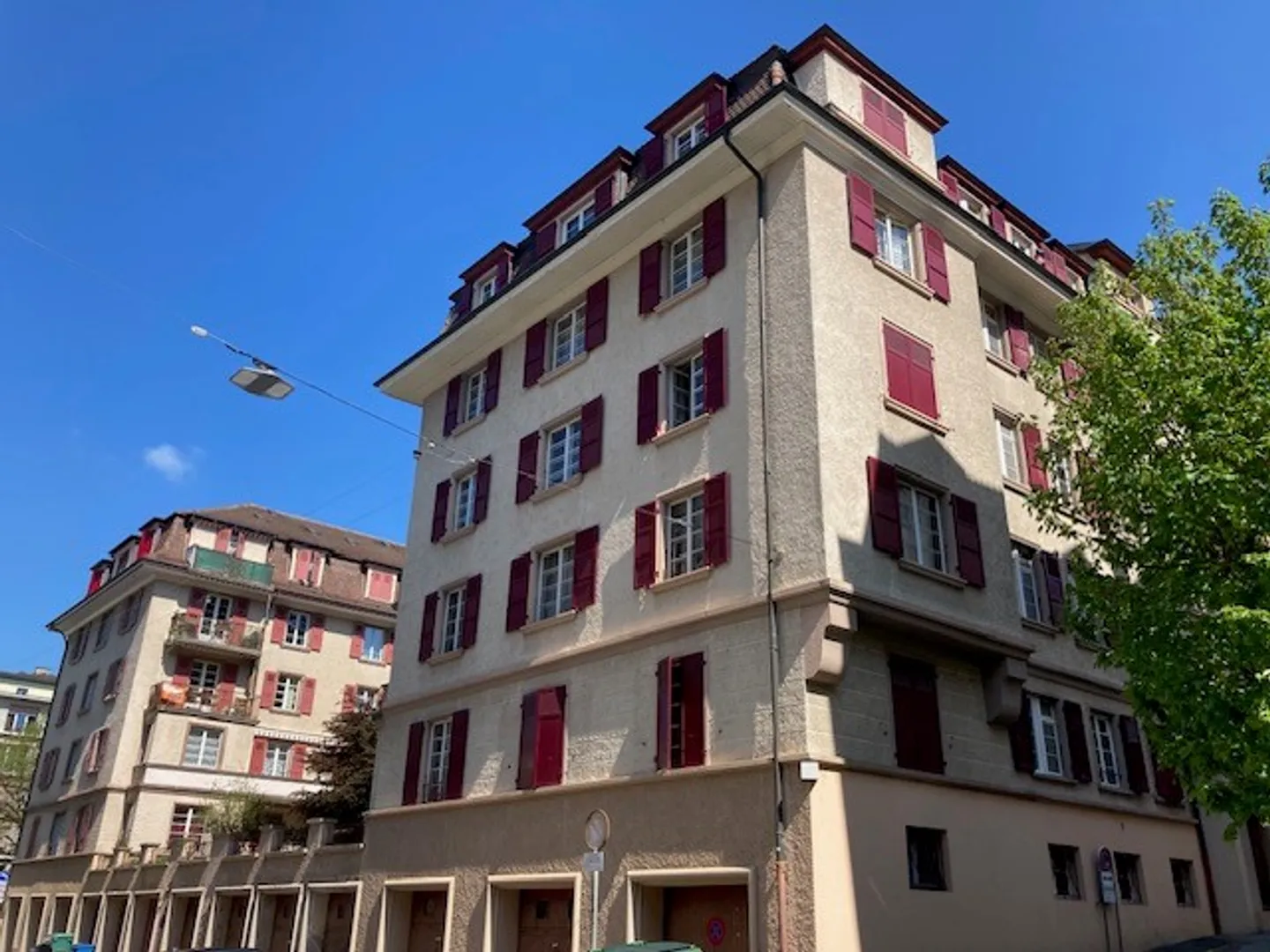 Bel appartement rénové offrant un environnement lumineux et spacieux, idéal pour une famille - Photo 1 sur 13