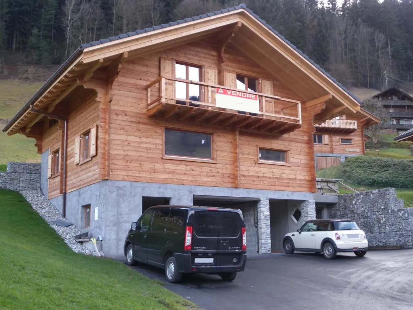 Chalet 4.5 rooms - Photo 1 of 6