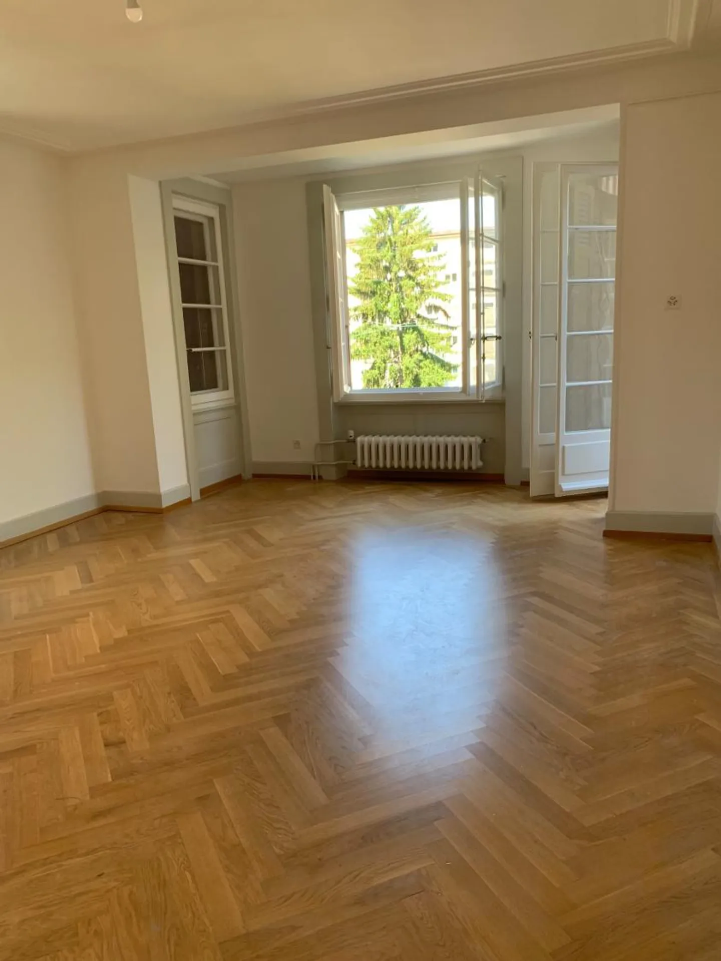 Bel appartement rénové offrant un environnement lumineux et spacieux, idéal pour une famille - Photo 9 sur 13