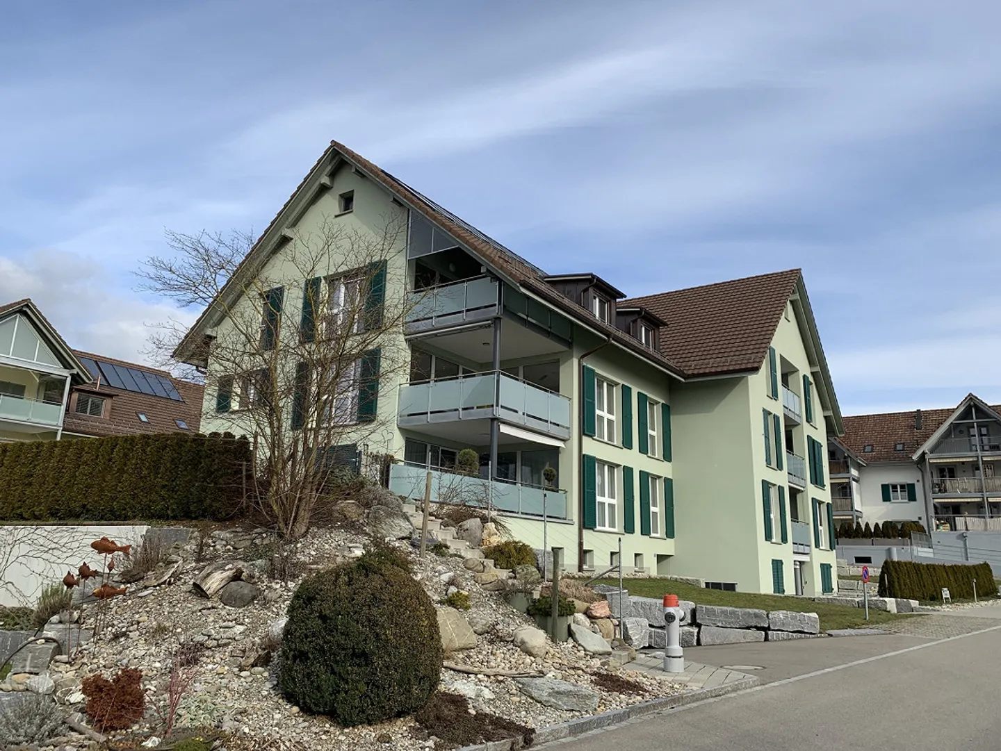 Bella, luminosa appartamento di 4.5 stanze, in una posizione ottimale - Foto 1 di 15