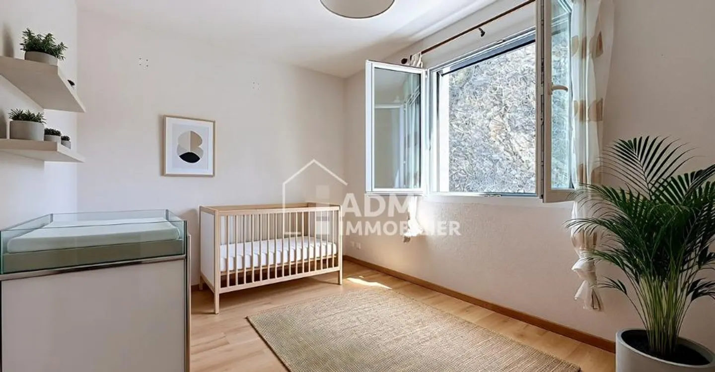 Sion, 4.5-room apartment with stunning views of the Rhône Valley - Photo 2 of 9