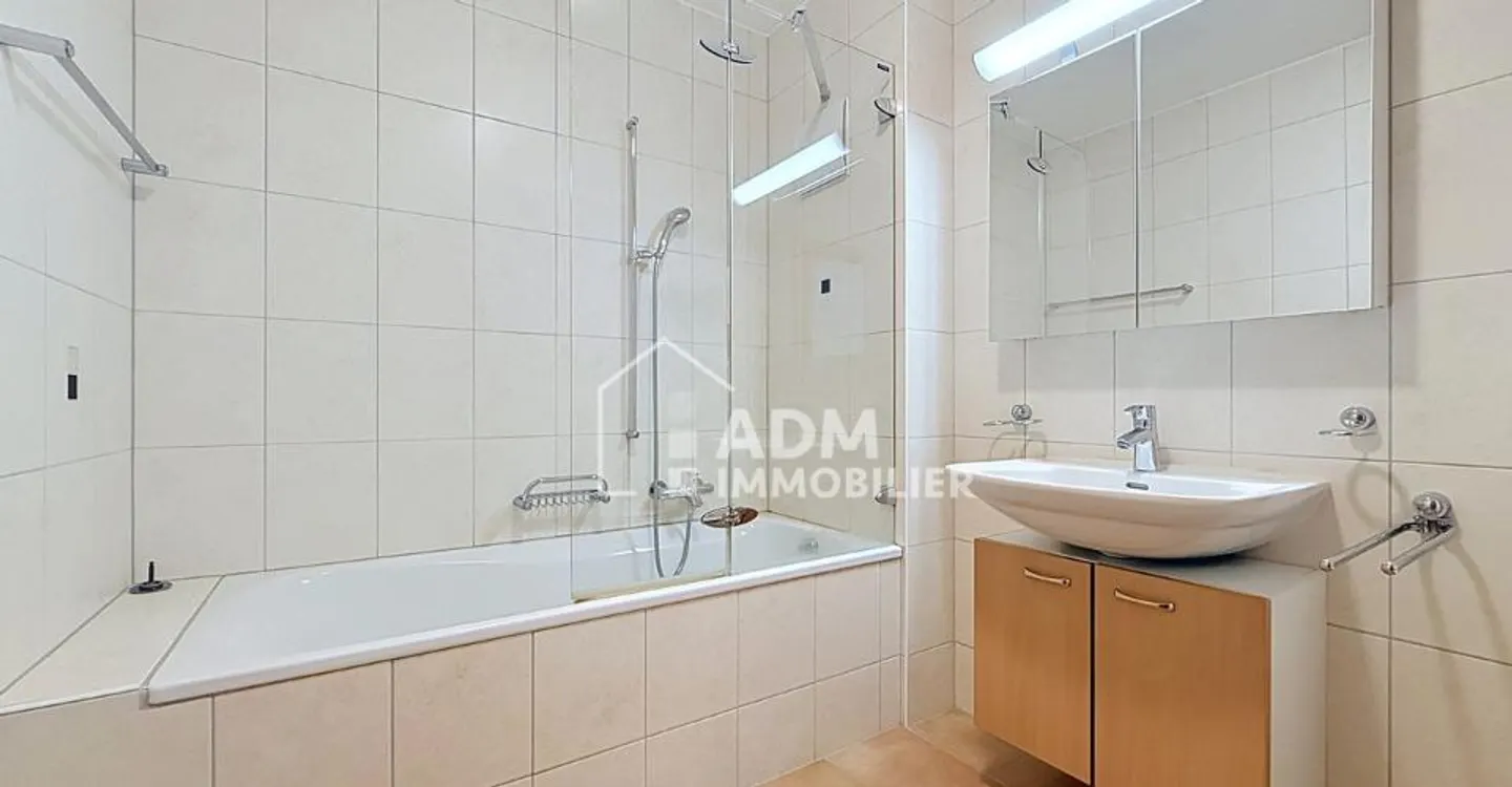 Sion, 4.5-room apartment with stunning views of the Rhône Valley - Photo 6 of 9