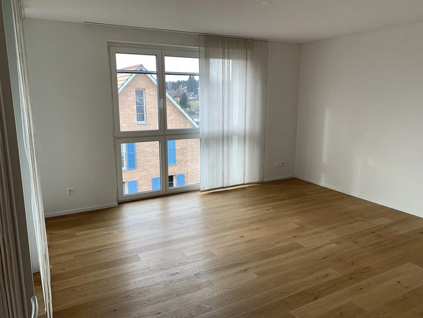 Bella, luminosa appartamento di 4.5 stanze, in una posizione ottimale - Foto 6 di 15