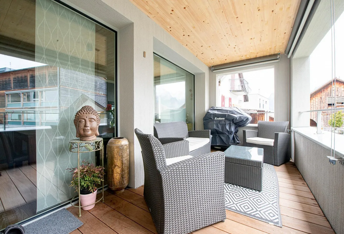 4.5-room apartment (113 m²) with loggia in Untervaz - Photo 3 of 17