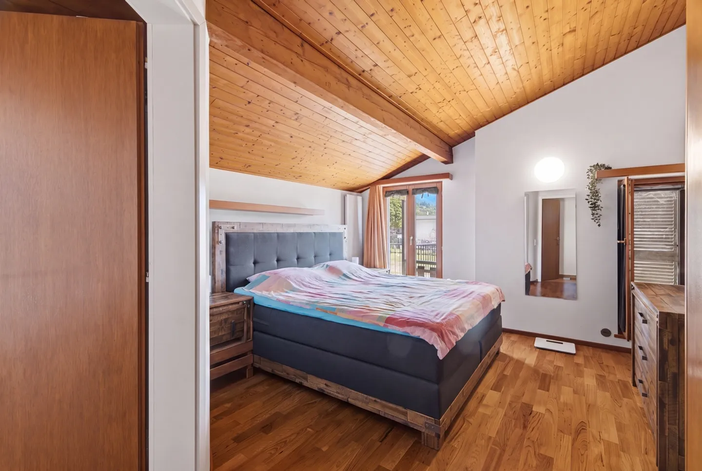 Tessin-Haus, das in der Natur eingebettet ist - Foto 8 von 11