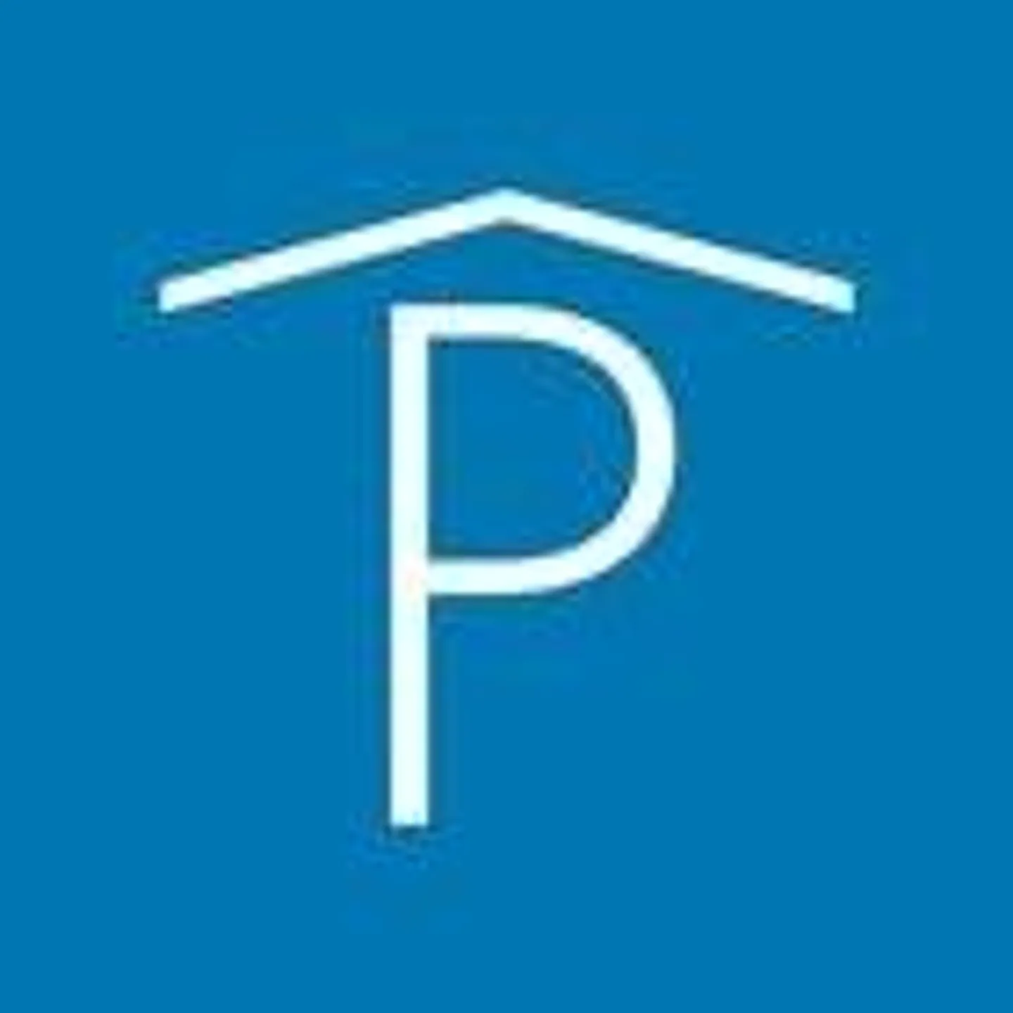 Parking space directly at the station - Photo 1 of 1