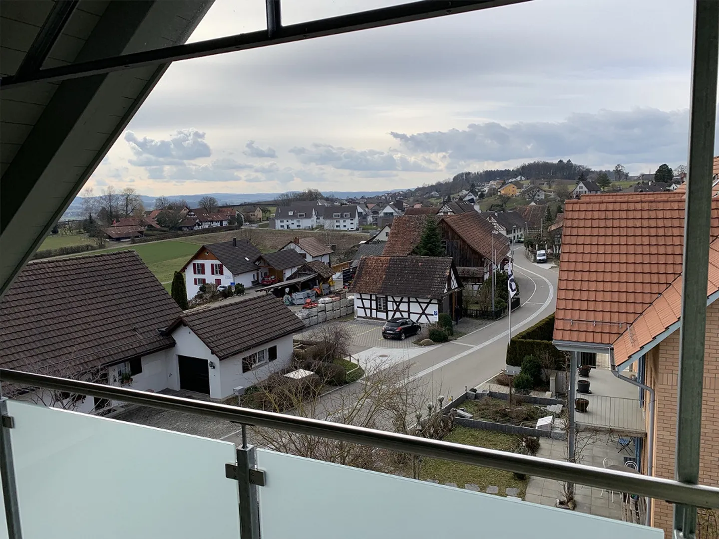 Bella, luminosa appartamento di 4.5 stanze, in una posizione ottimale - Foto 10 di 15