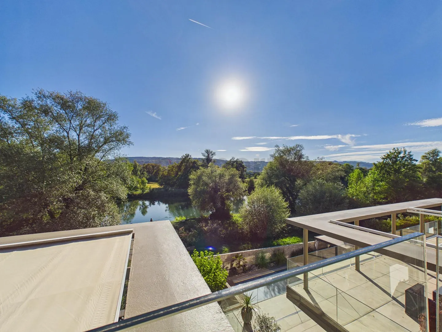 Appartement terrasse exclusif avec vue sur la verdure et sur la Limmat, une oasis avec piscine privée et espaces généreux - Photo 13 sur 14