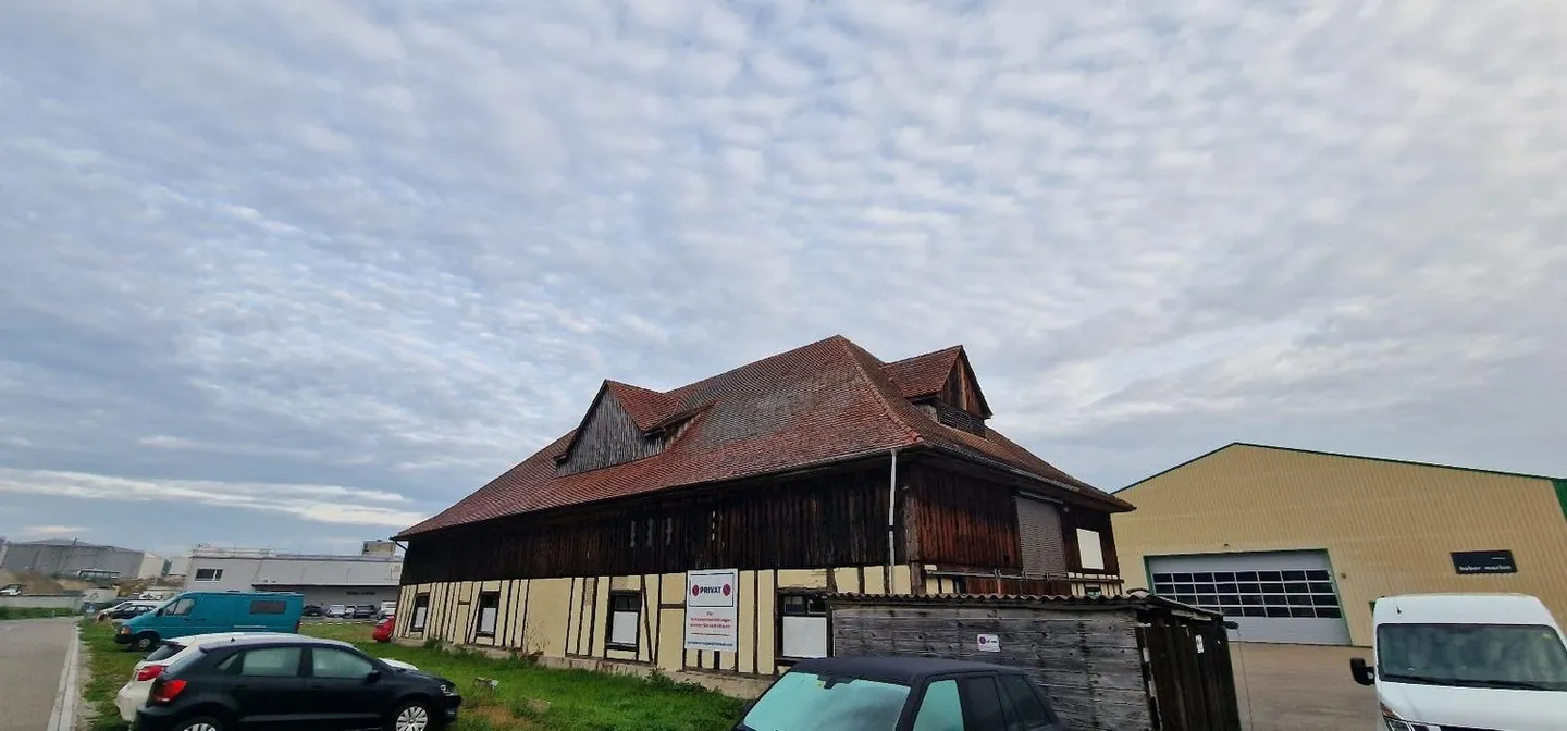 Hangar spacieux - Photo 8 sur 10