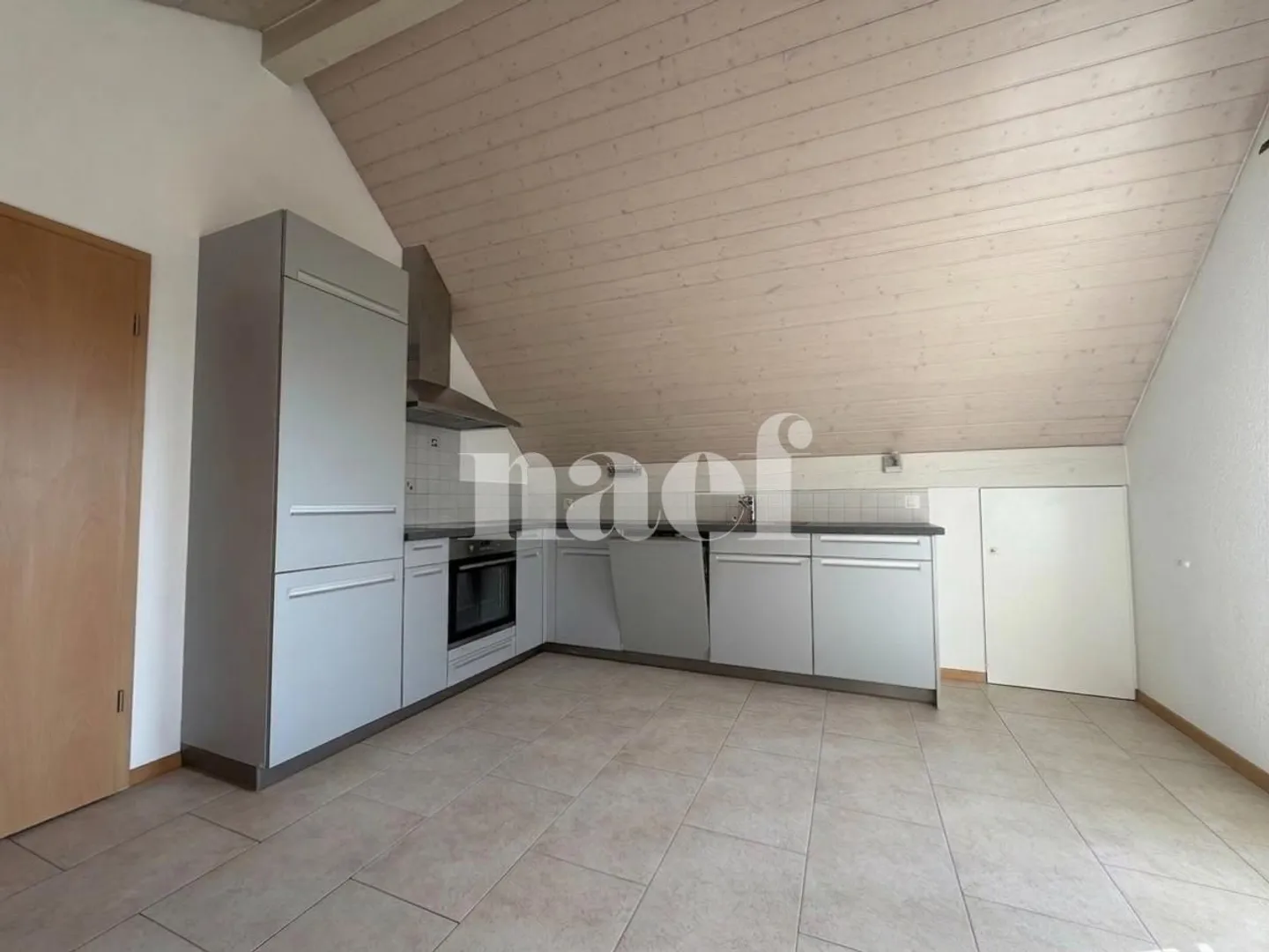 Duplex with 4.5 rooms in a quiet location, just steps from the lake, fixed-term rental agreement (1 year) - Photo 2 of 10