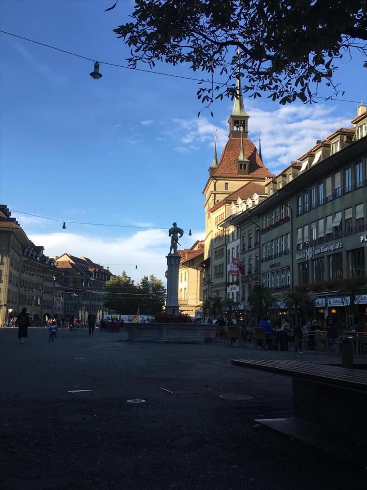 VENDITA RISERVATA VICINO ALLA STAZIONE DI BERN - Foto 8 di 11