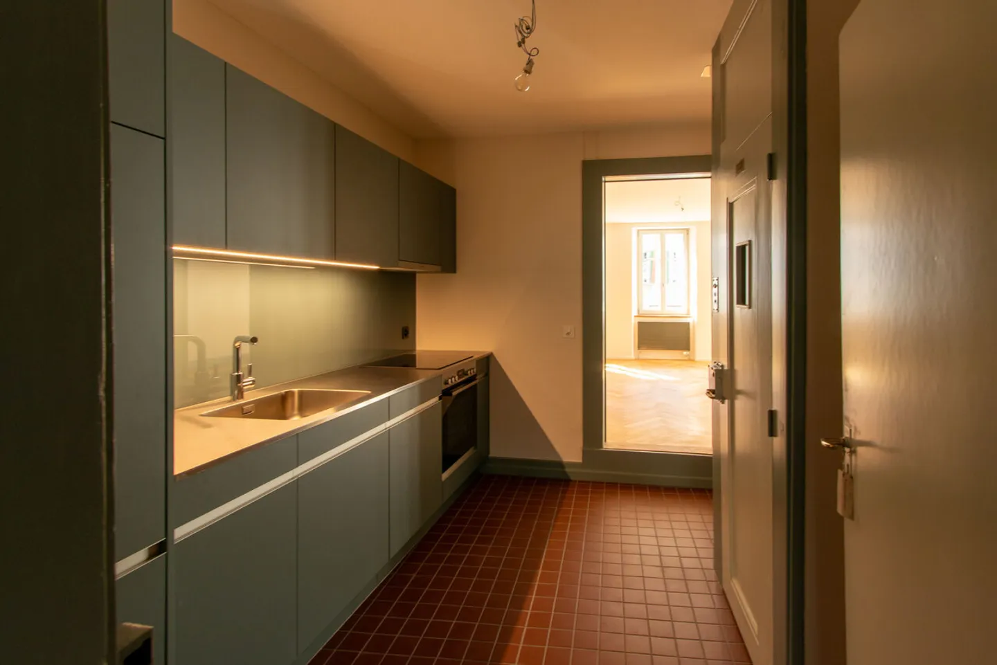 Charmante Wohnung in historischem Gebäude - Foto 3 von 13