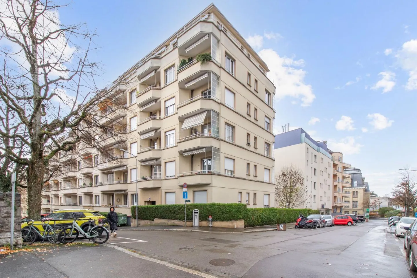 Charmant appartement de 2,5 pièces avec vue sur le lac et charme historique - C - Photo 8 sur 9