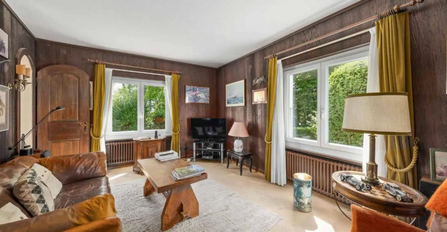 Prestigious Villa with Panoramic View - Photo 8 of 13