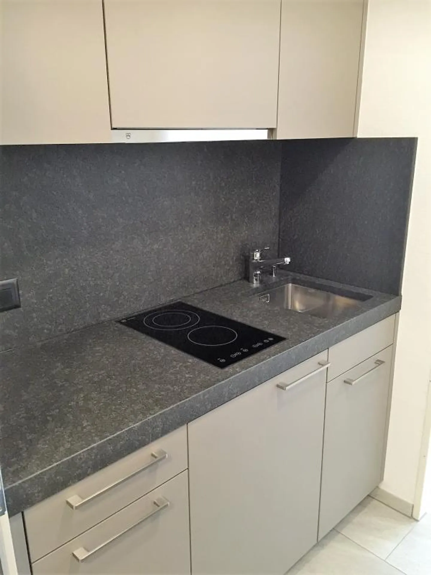 Appartement 1 pièce meublé (110) - Photo 1 sur 4