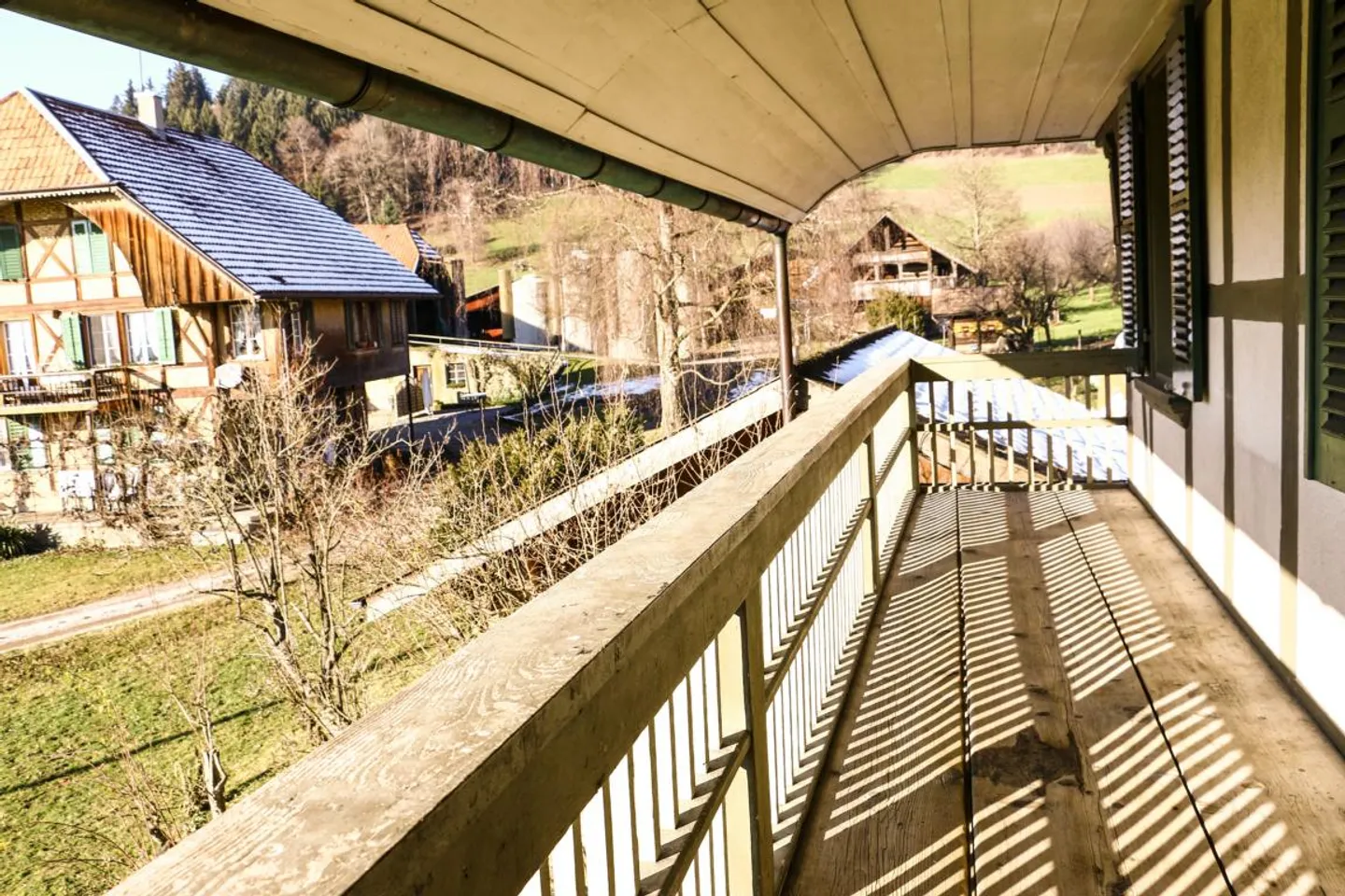 bright 4-room apartment with balcony - Photo 9 of 10