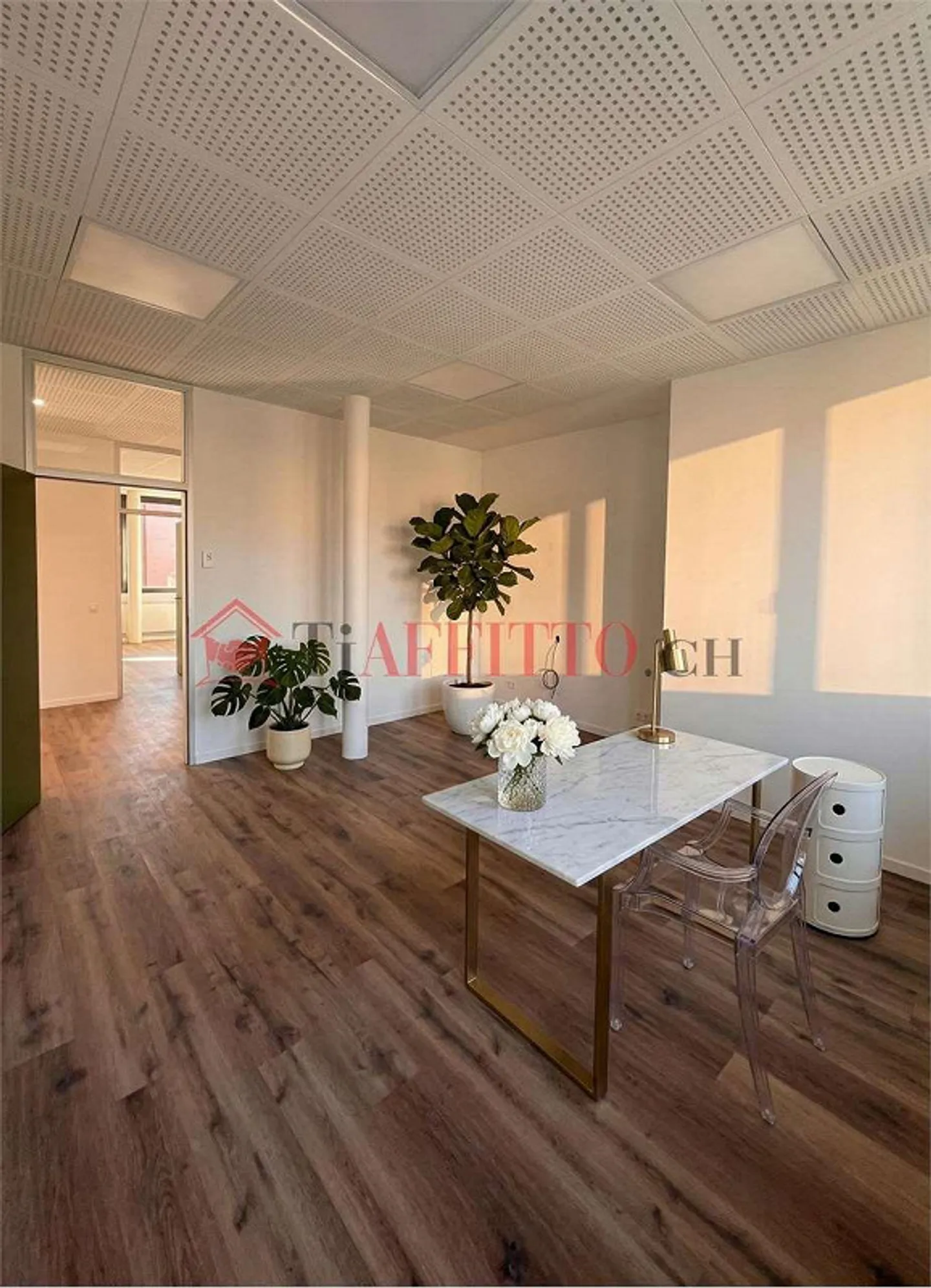 BUREAU DE PRESTIGE - 7 PIÈCES ENTIÈREMENT RÉNOVÉES - Photo 4 sur 13