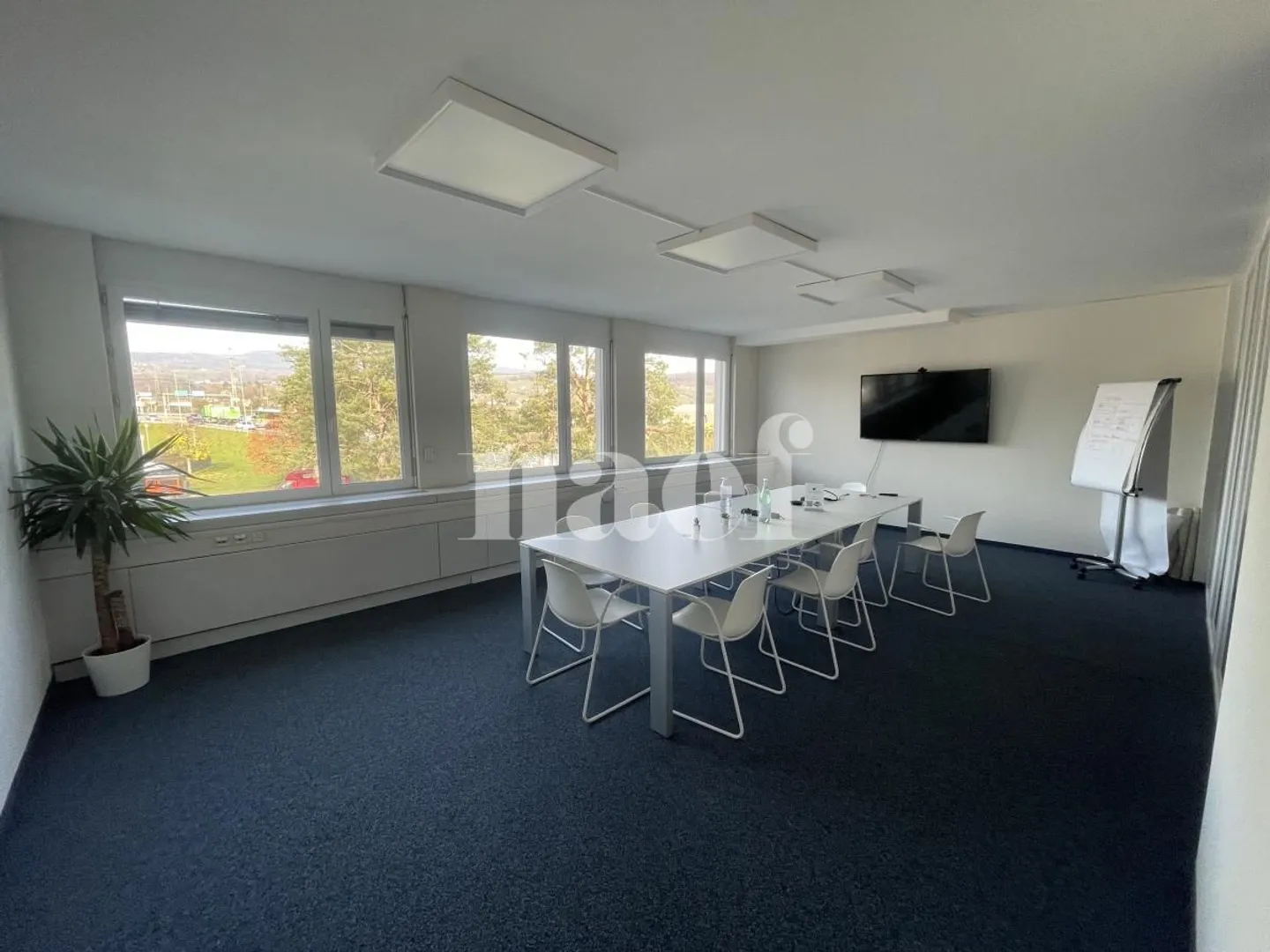 Centro Les Tuillières - Superficie luminosa di circa 122m2 modulabili al 2° piano - Foto 1 di 7