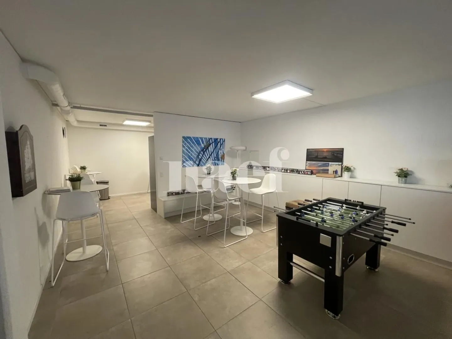 Centro Les Tuillières - Superficie luminosa di circa 122m2 modulabili al 2° piano - Foto 3 di 7