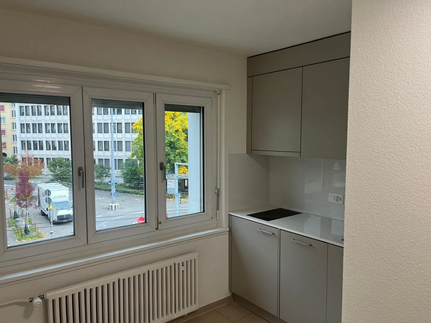 Appartement urbain 1,5 pièces dans un emplacement central à Zurich-Wipkingen - Photo 2 sur 4