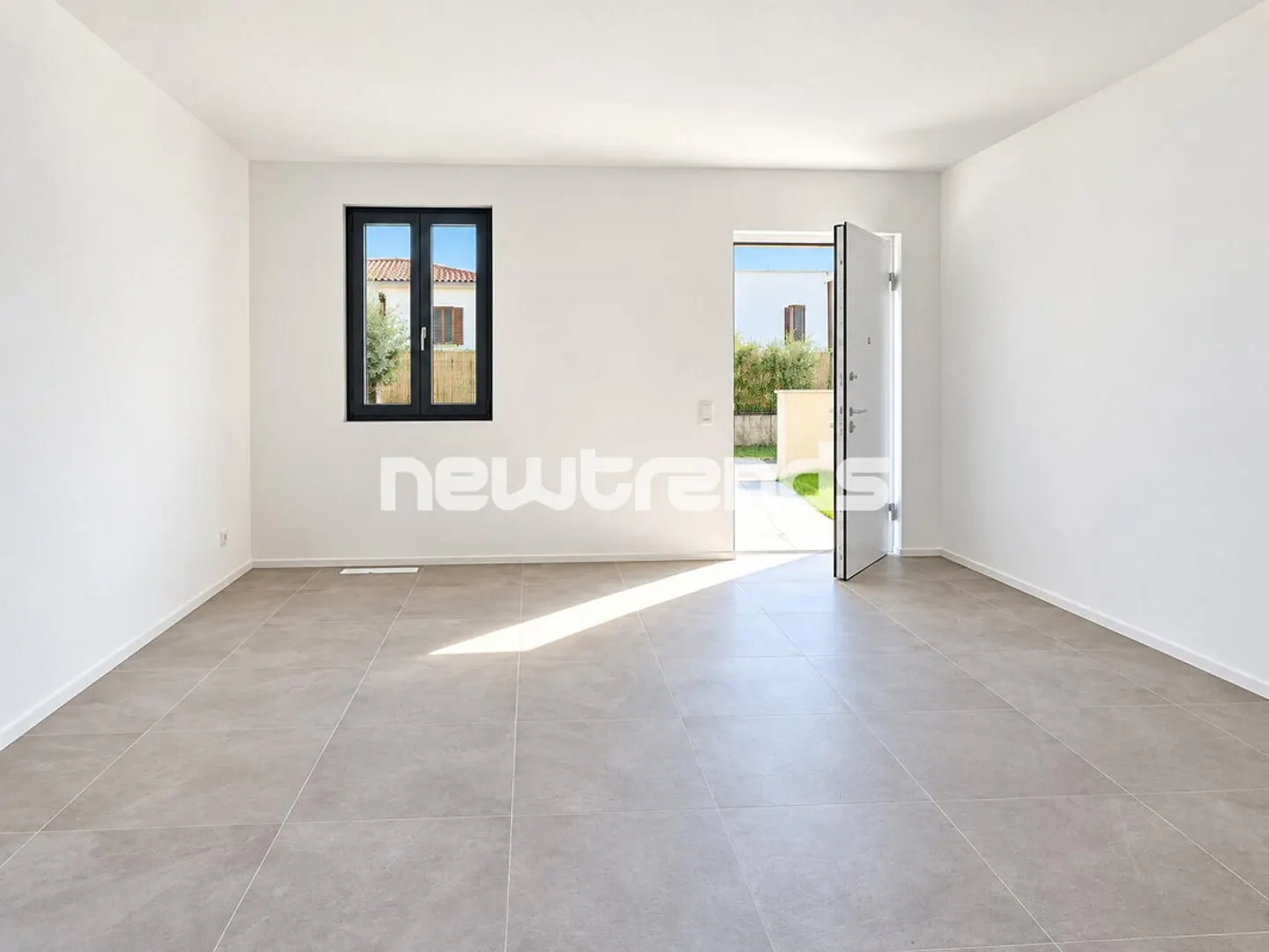 Affittasi 3.5 locali in prima locazione con giardino privato - Foto 2 di 14