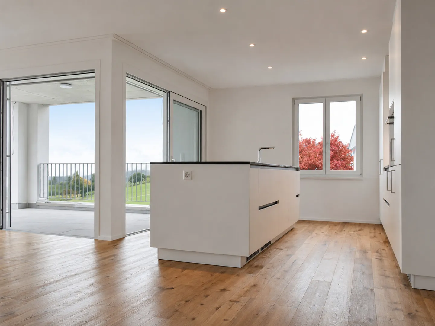 Moderne Wohnung mit Seesicht - Foto 2 von 5