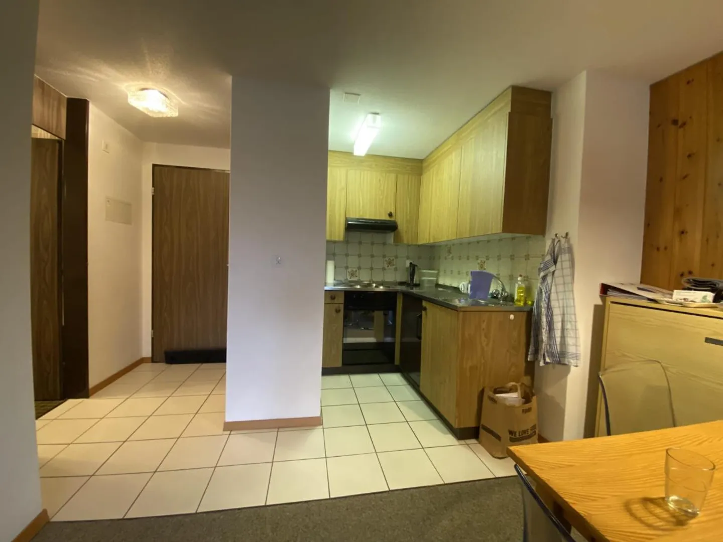 2.5 Room Apartment - Photo 2 of 5