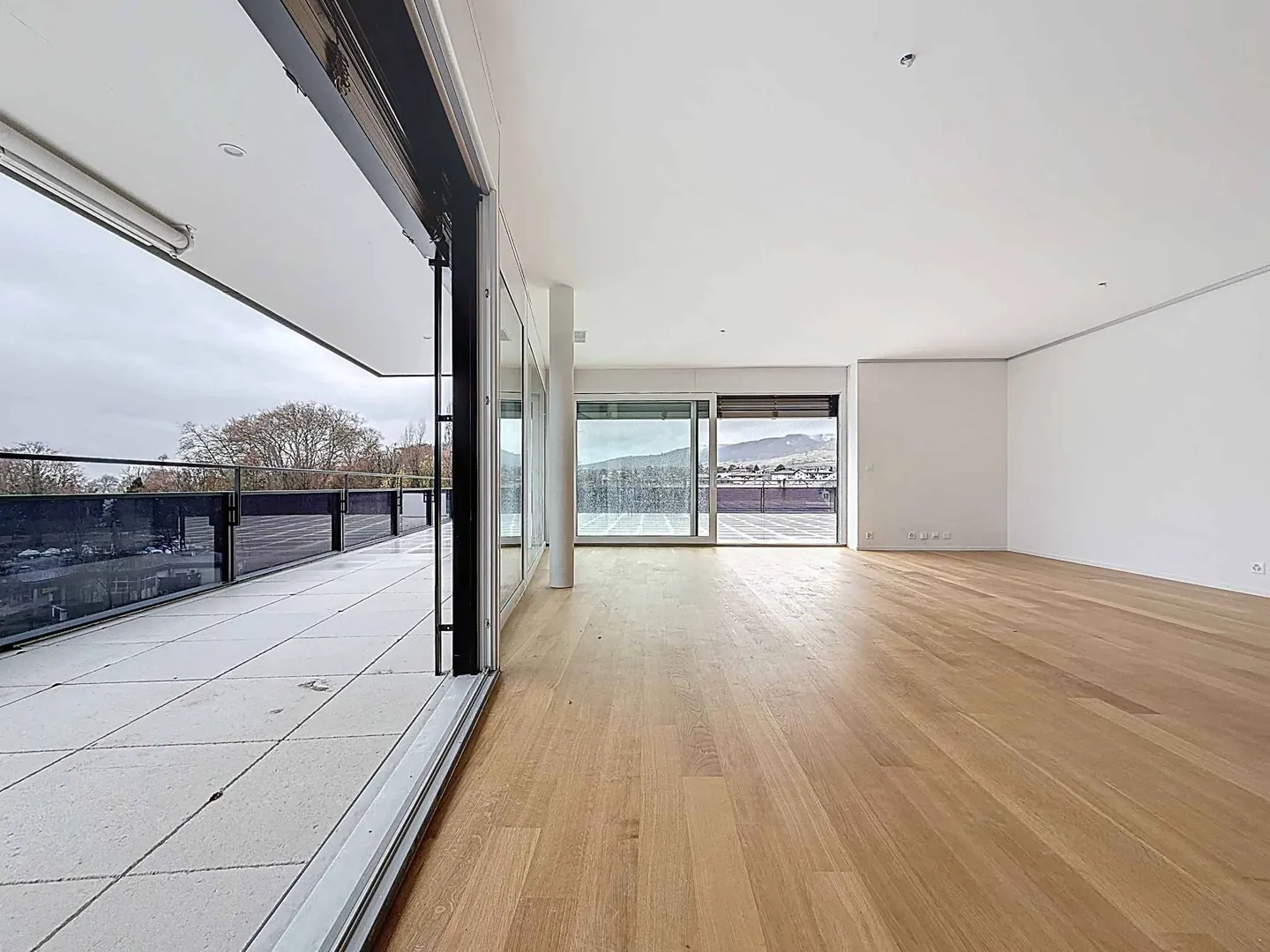 Nuova promozione: appartamento di 5,5 stanze con balcone coperto e terrazza - Foto 5 di 13