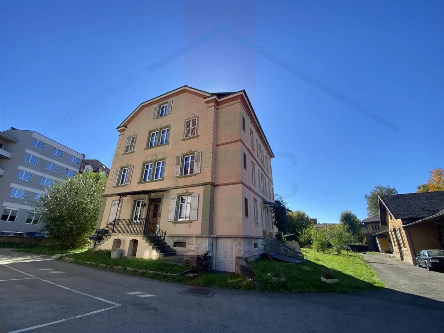 Gemischtes Gebäude 24 Zimmer - Foto 2 von 13