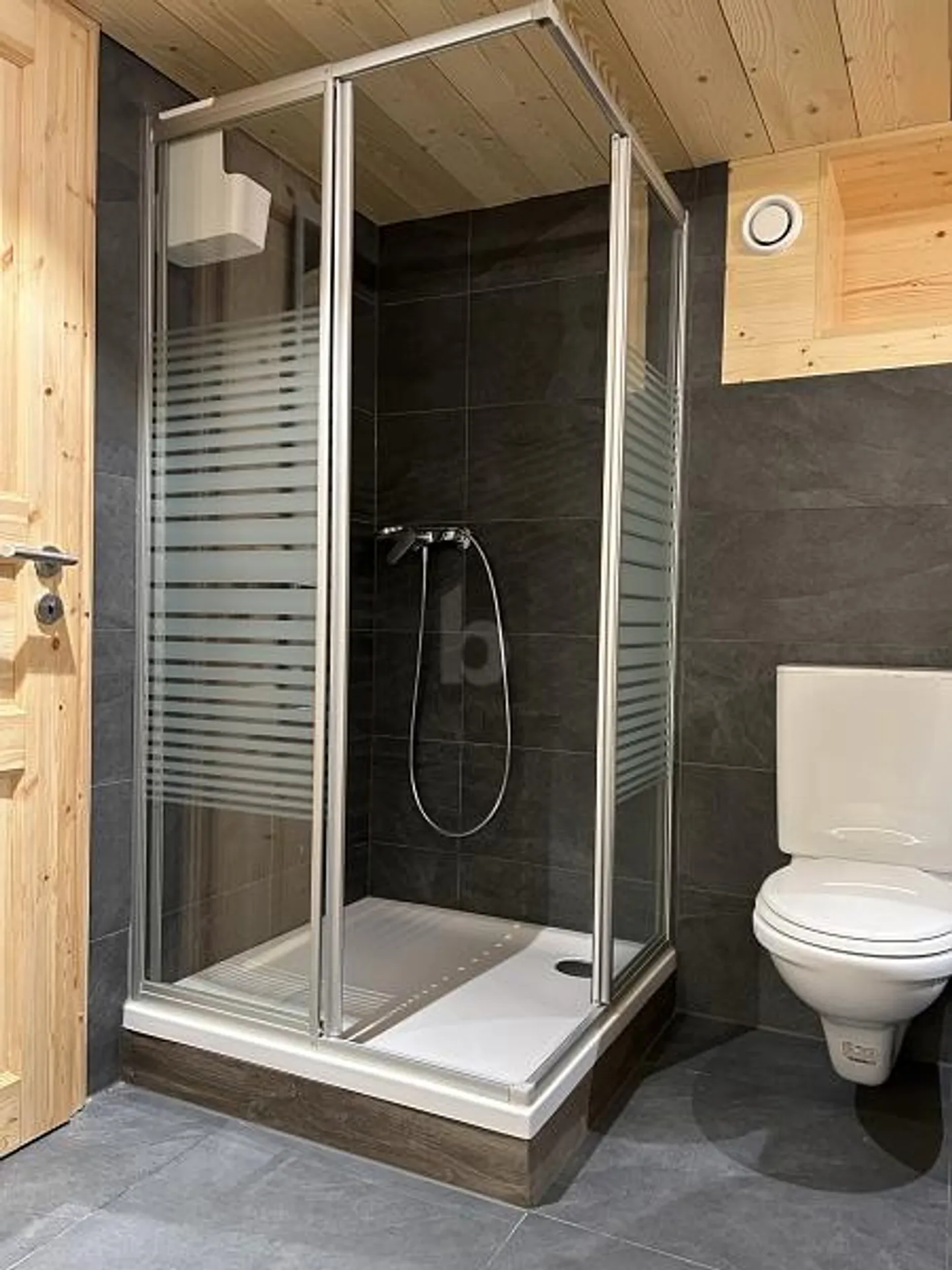 Appartement meublé 2.5 pièces - Photo 3 sur 6