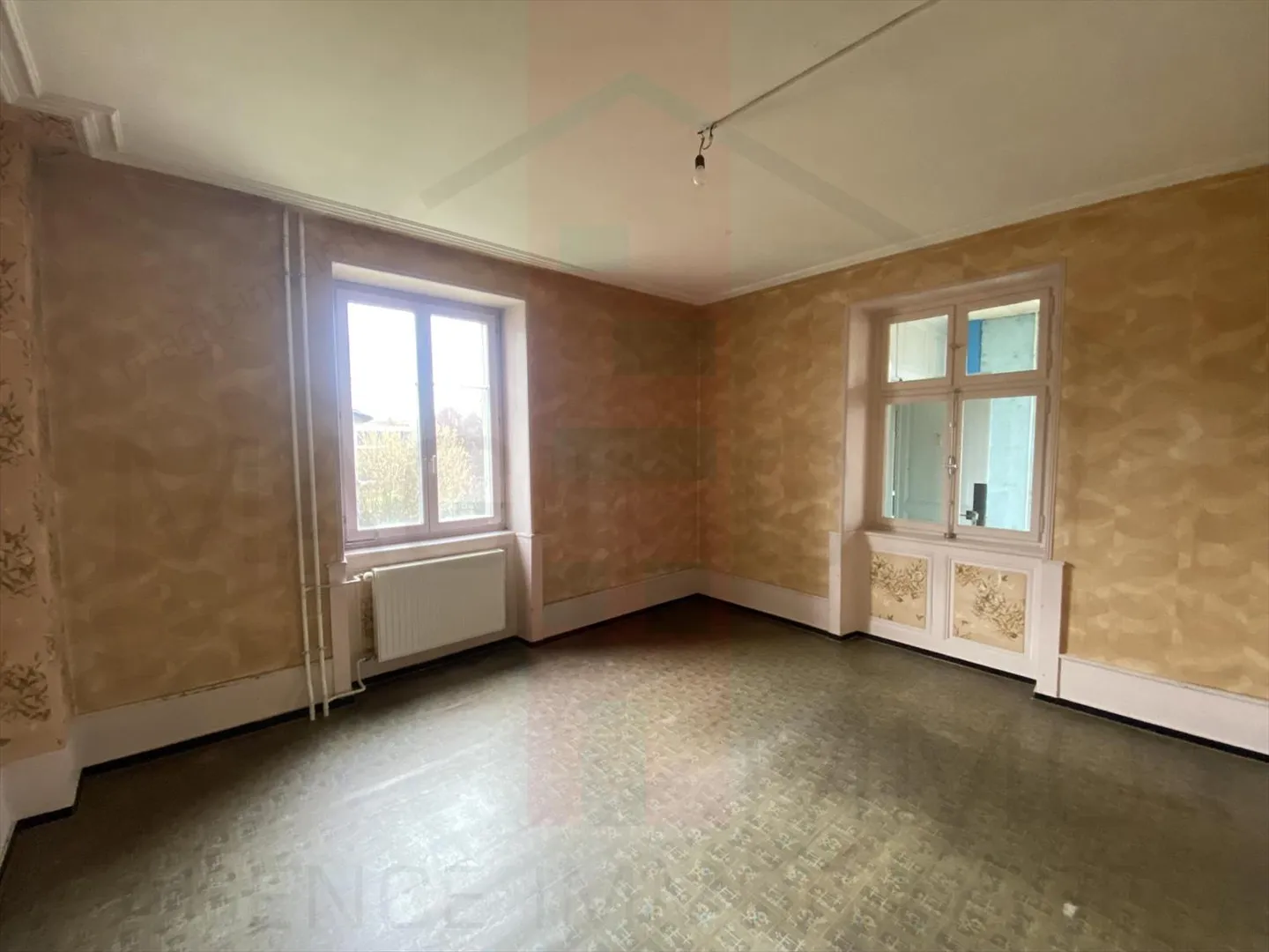 Gemischtes Gebäude 24 Zimmer - Foto 9 von 13