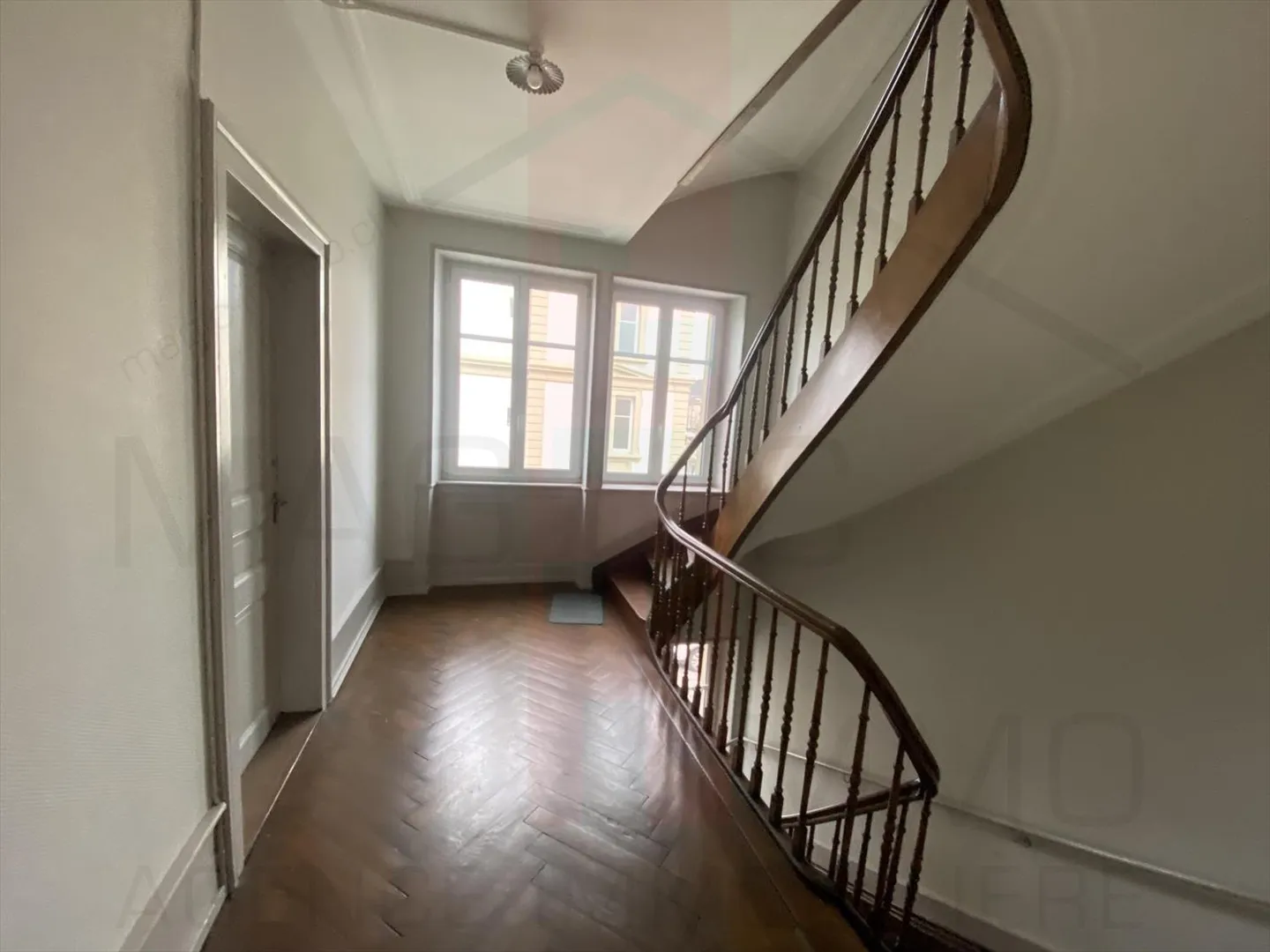 Gemischtes Gebäude 24 Zimmer - Foto 10 von 13